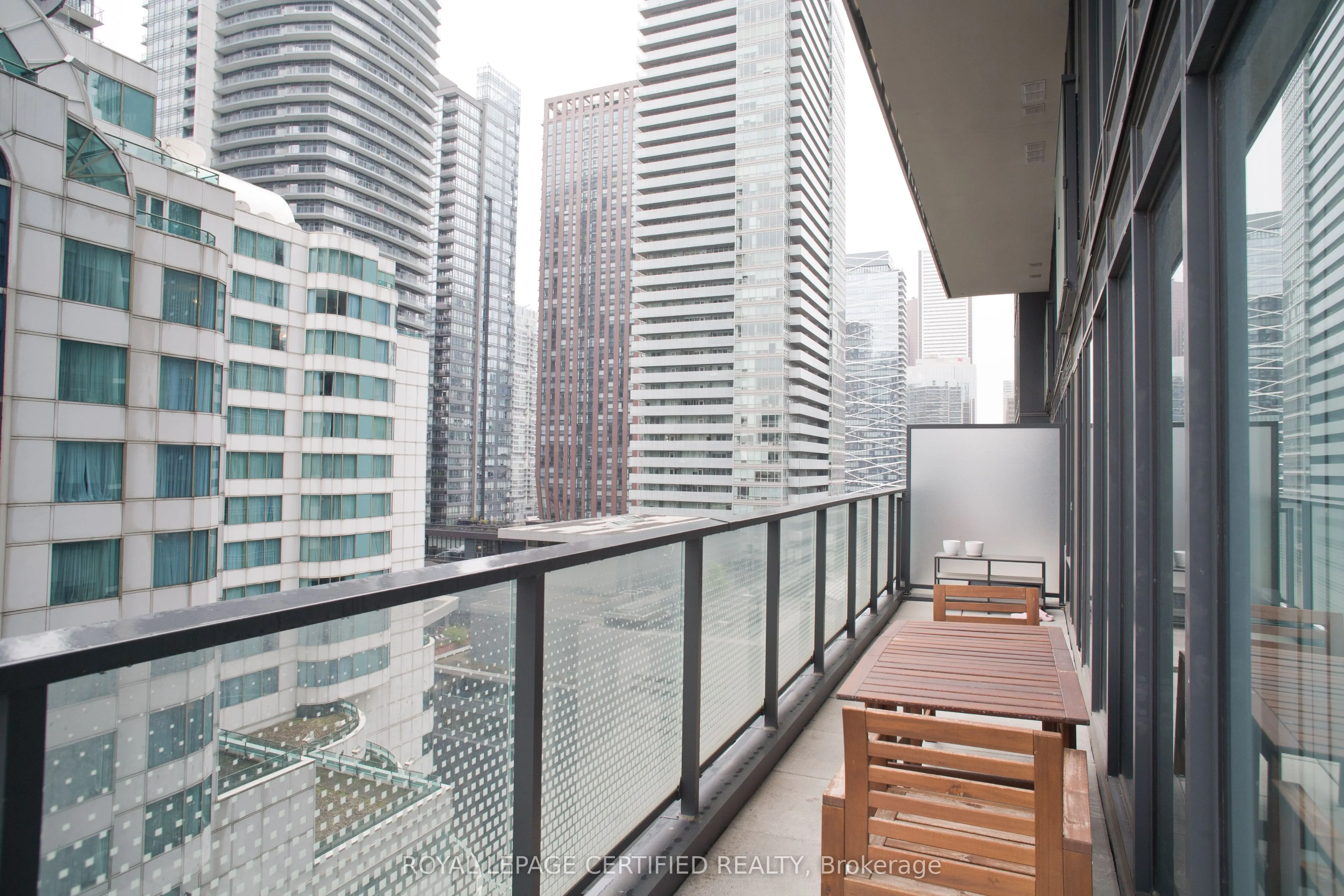 125 Blue Jays Way, #1905