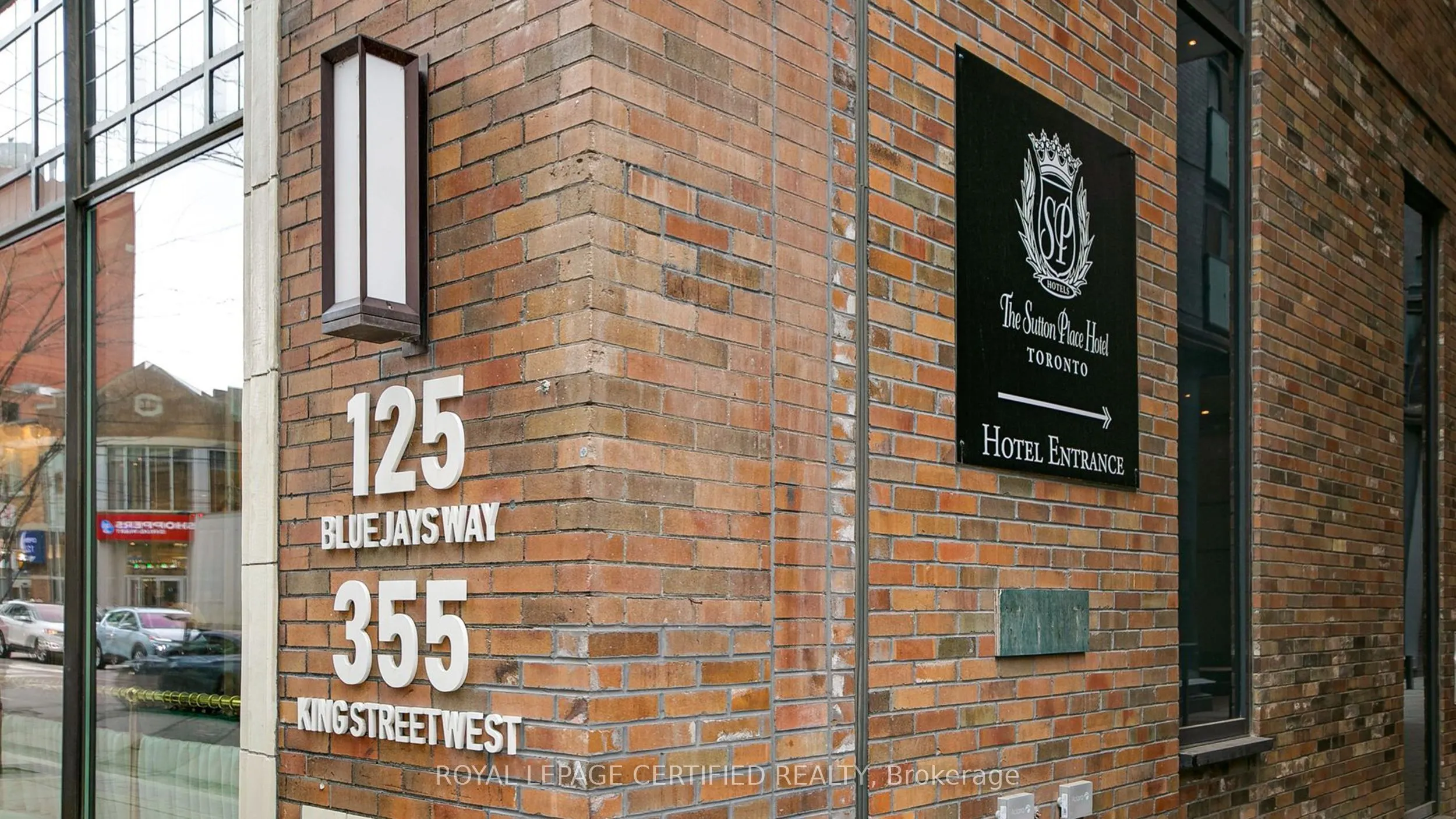 125 Blue Jays Way, #1905
