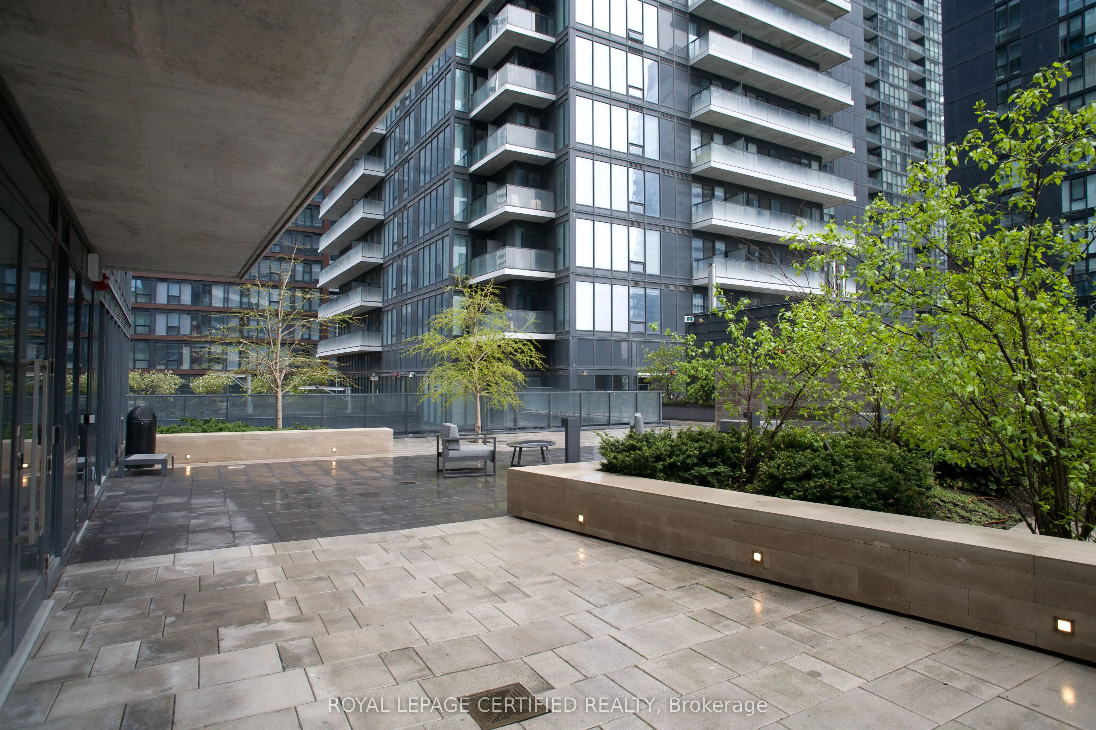 125 Blue Jays Way, #1905