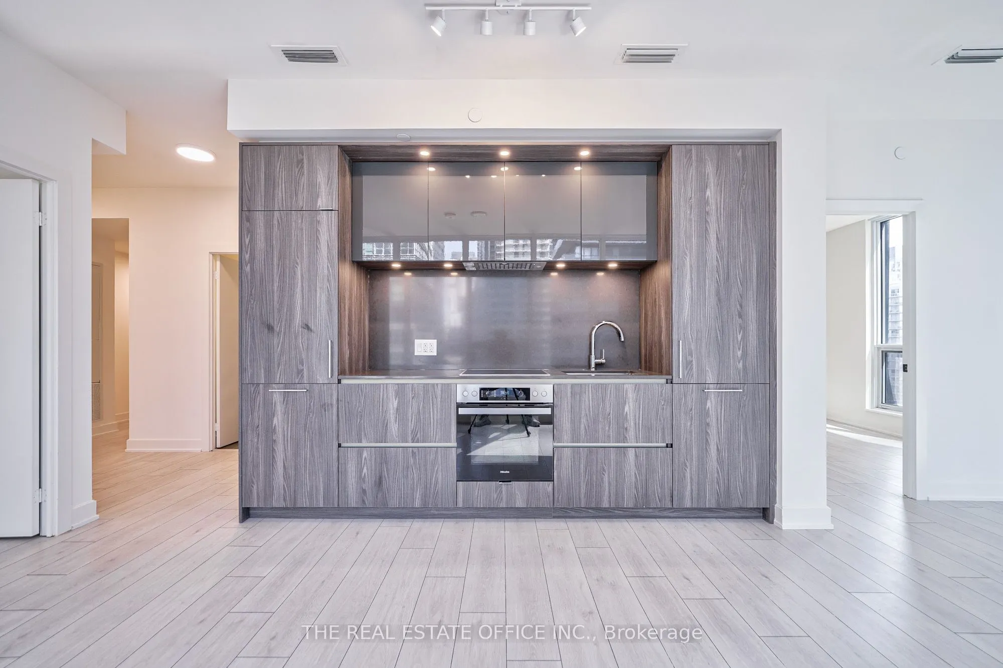 35 Mercer Street, #1212