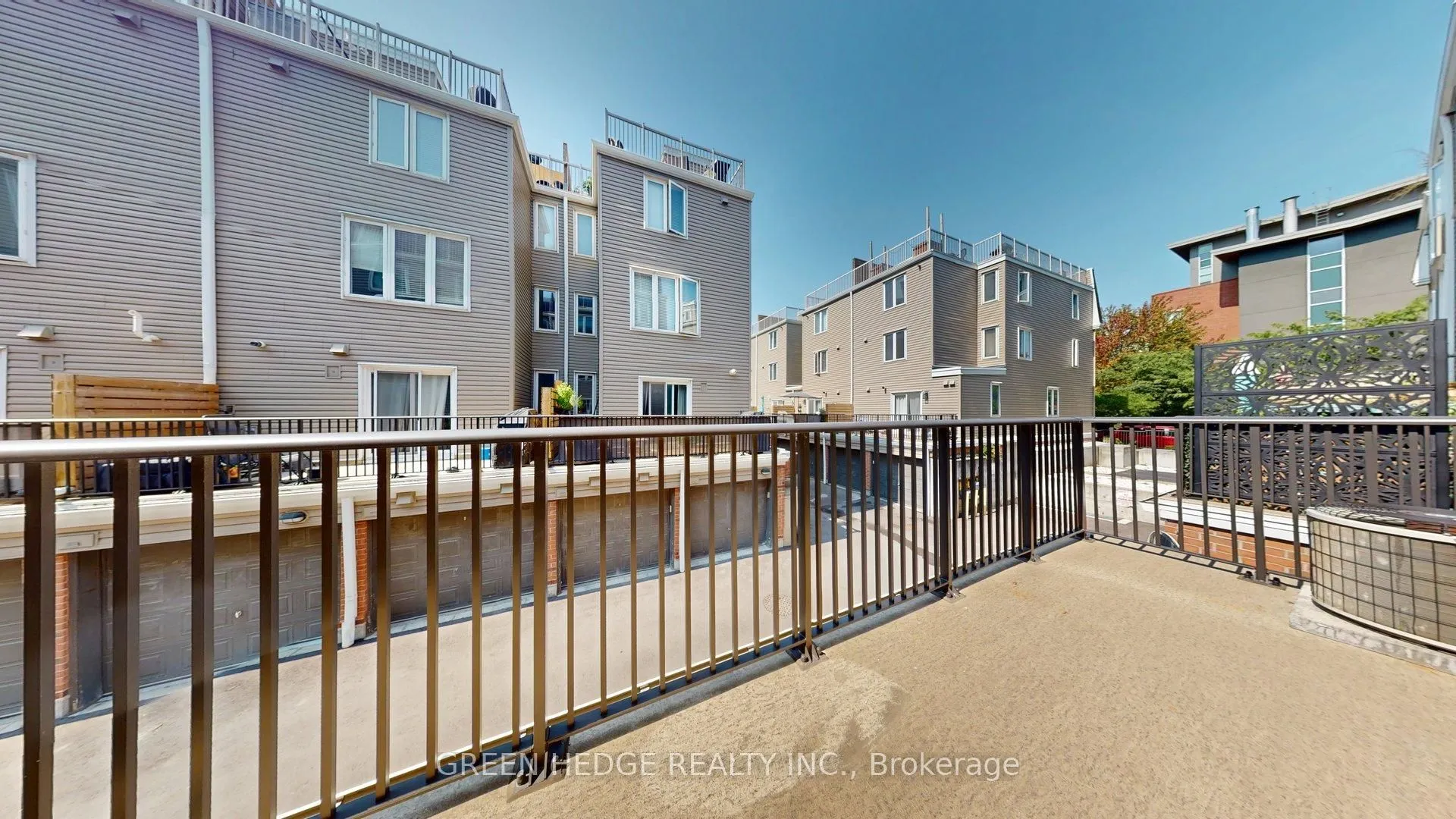 12 Douro Street, #418