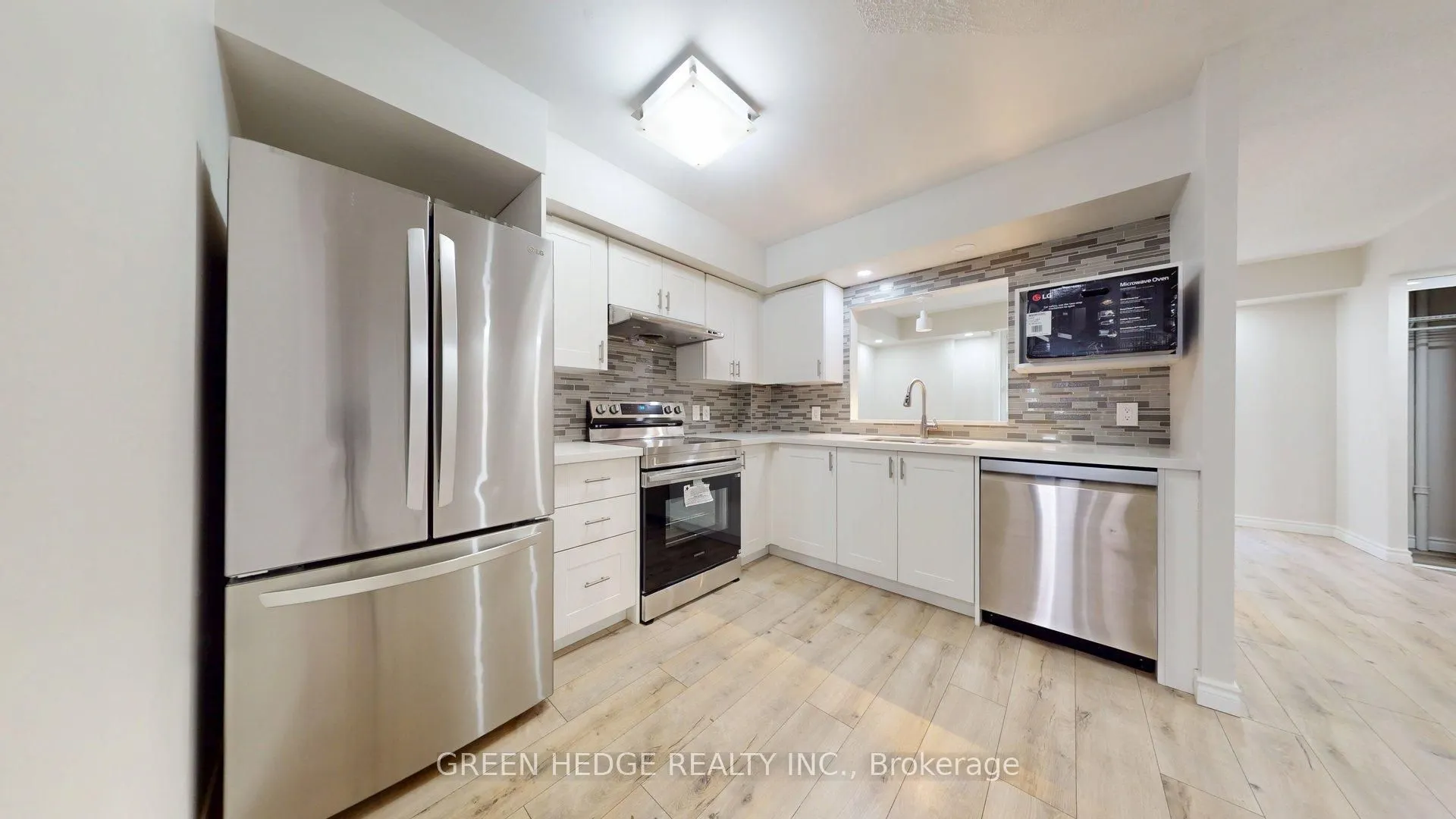 12 Douro Street, #418