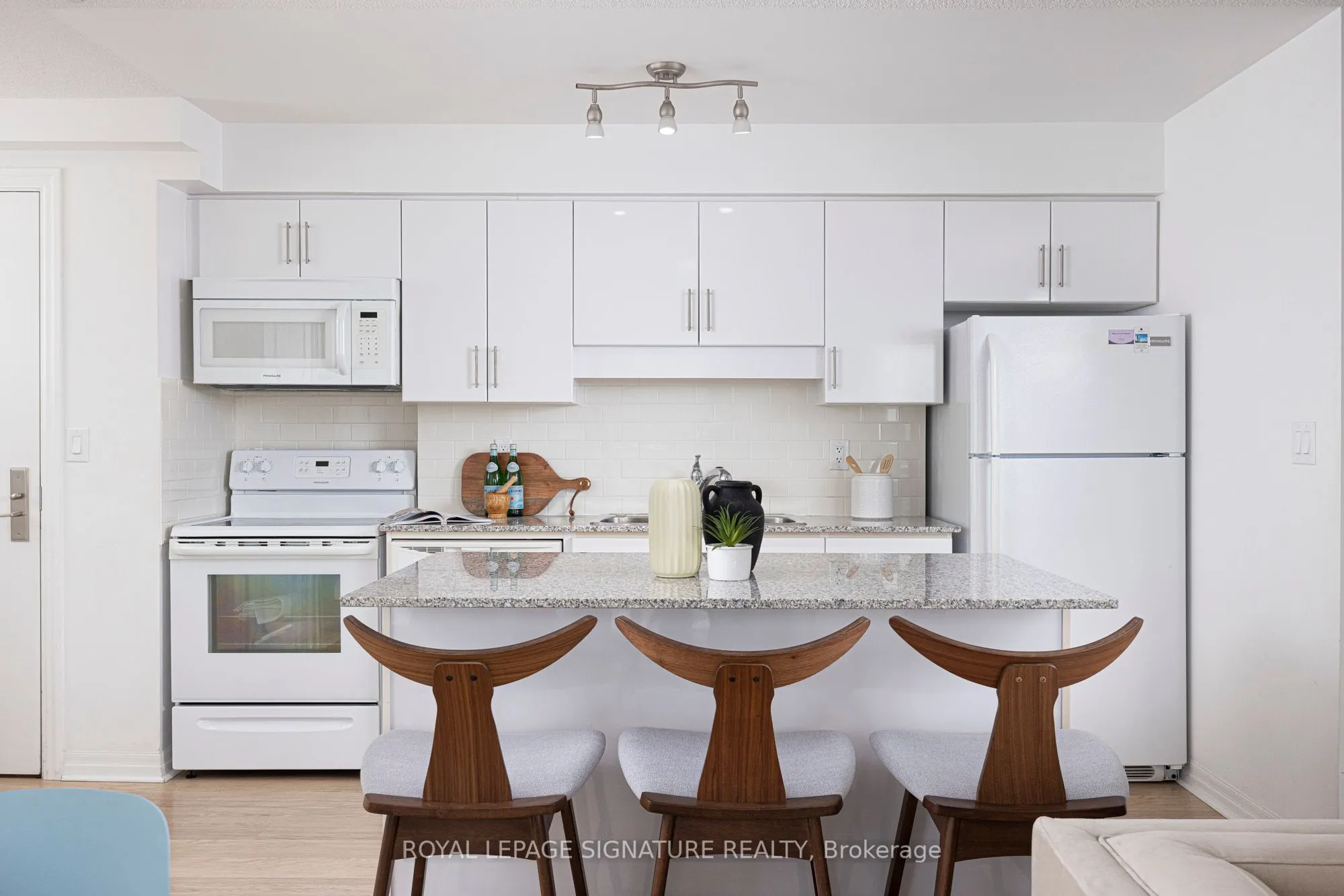 30 Herons Hill Way, #711