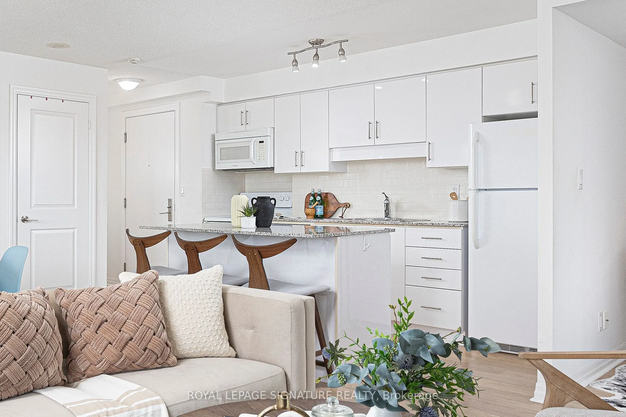 30 Herons Hill Way, #711