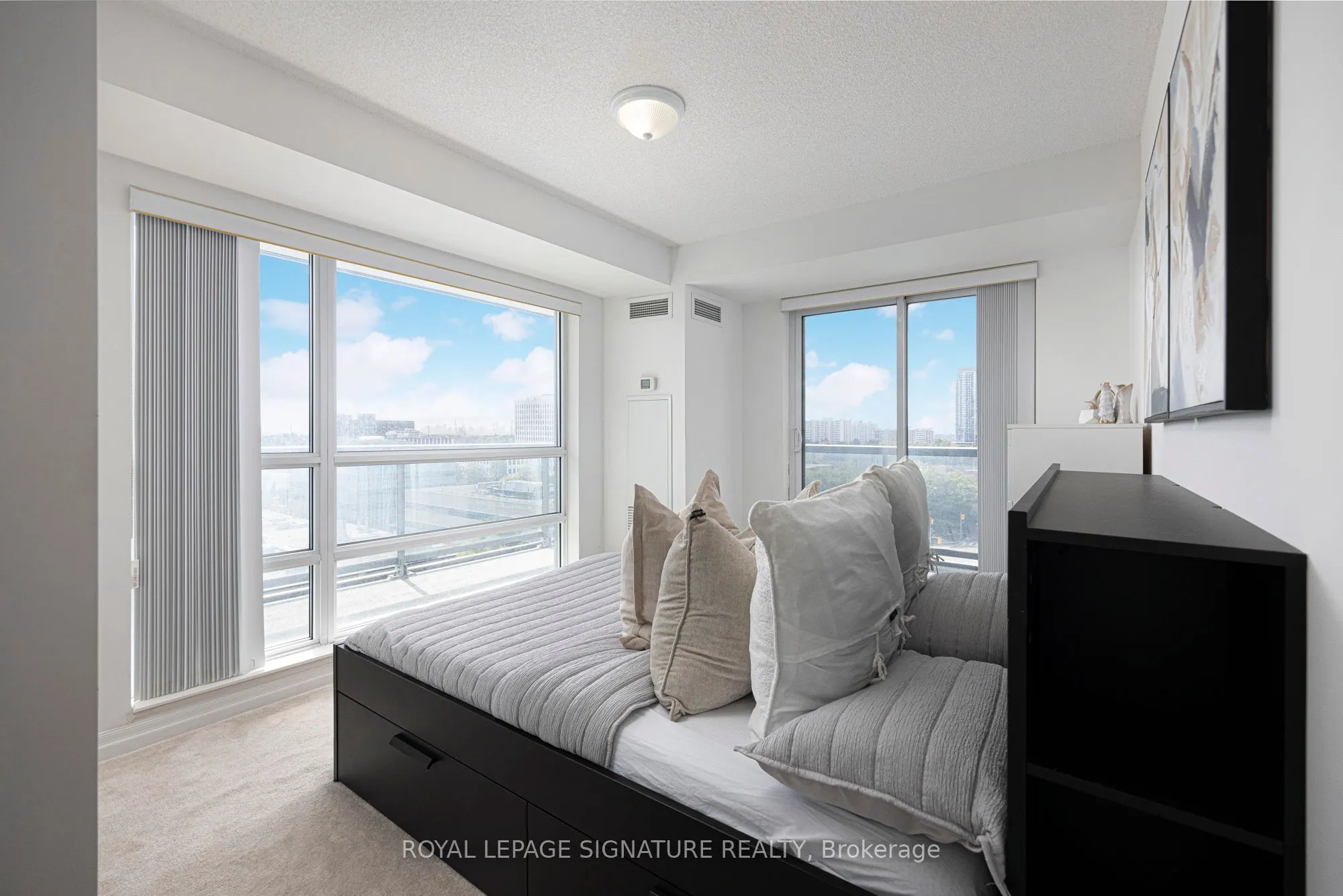 30 Herons Hill Way, #711