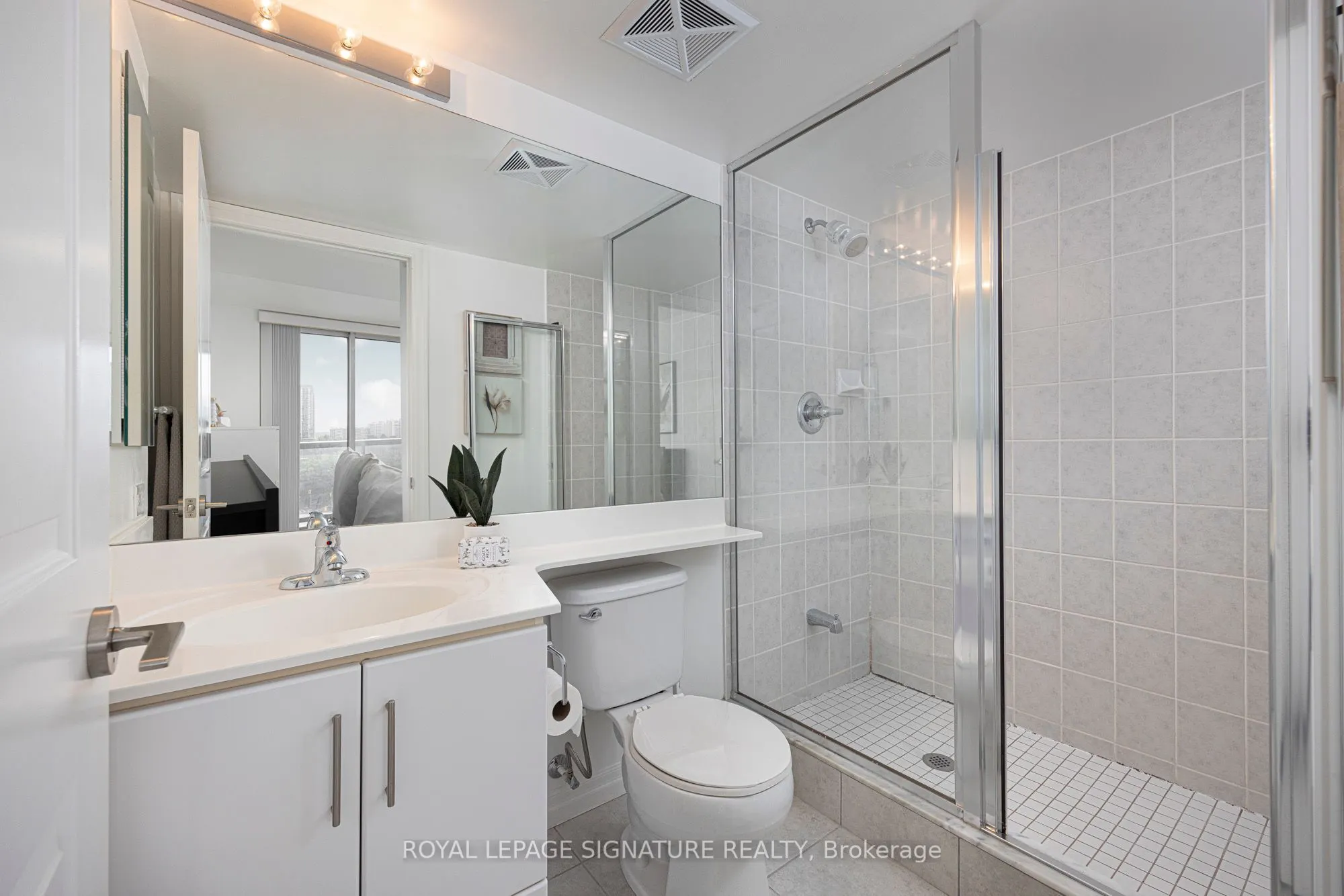 30 Herons Hill Way, #711