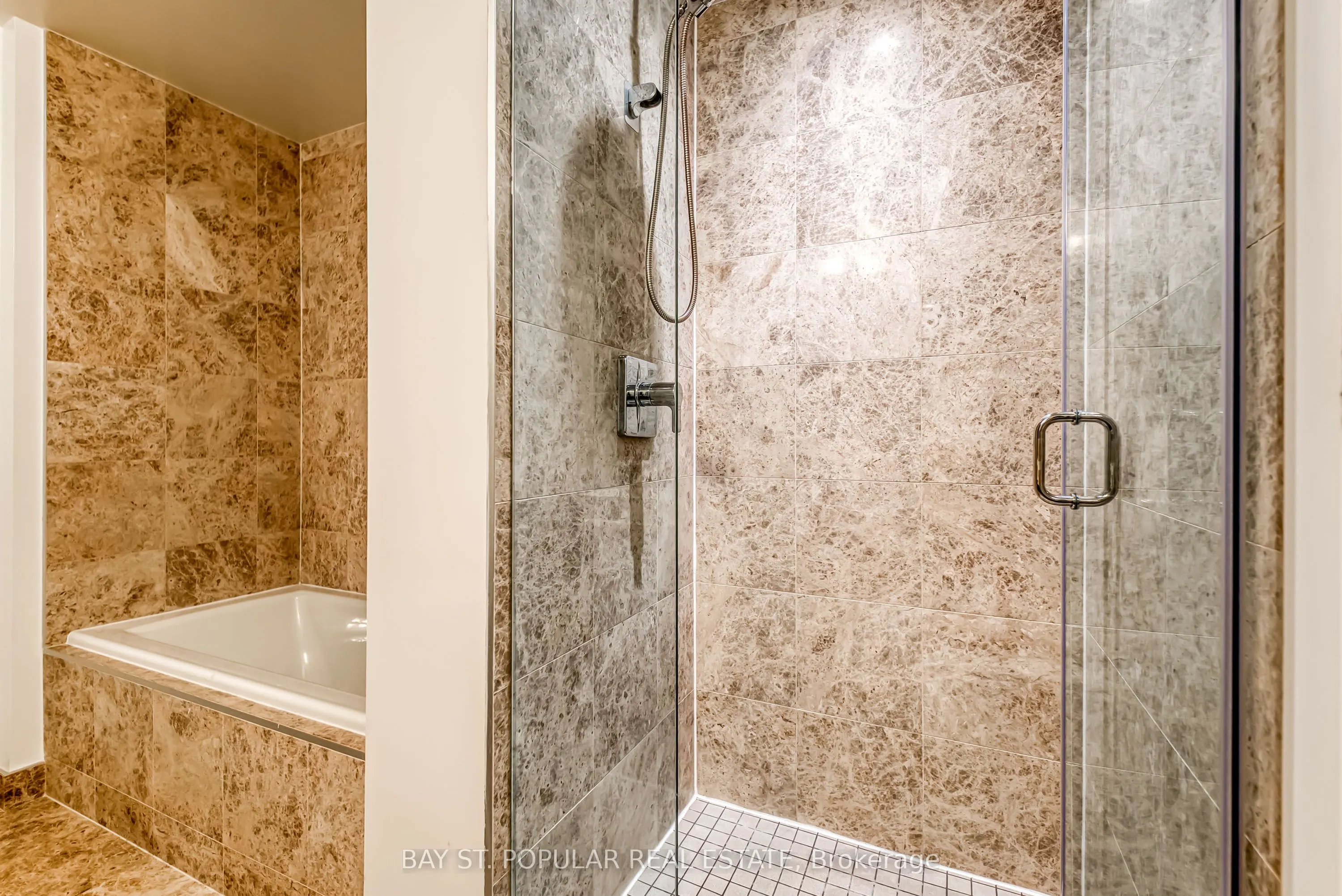 3018 Yonge Street, #803