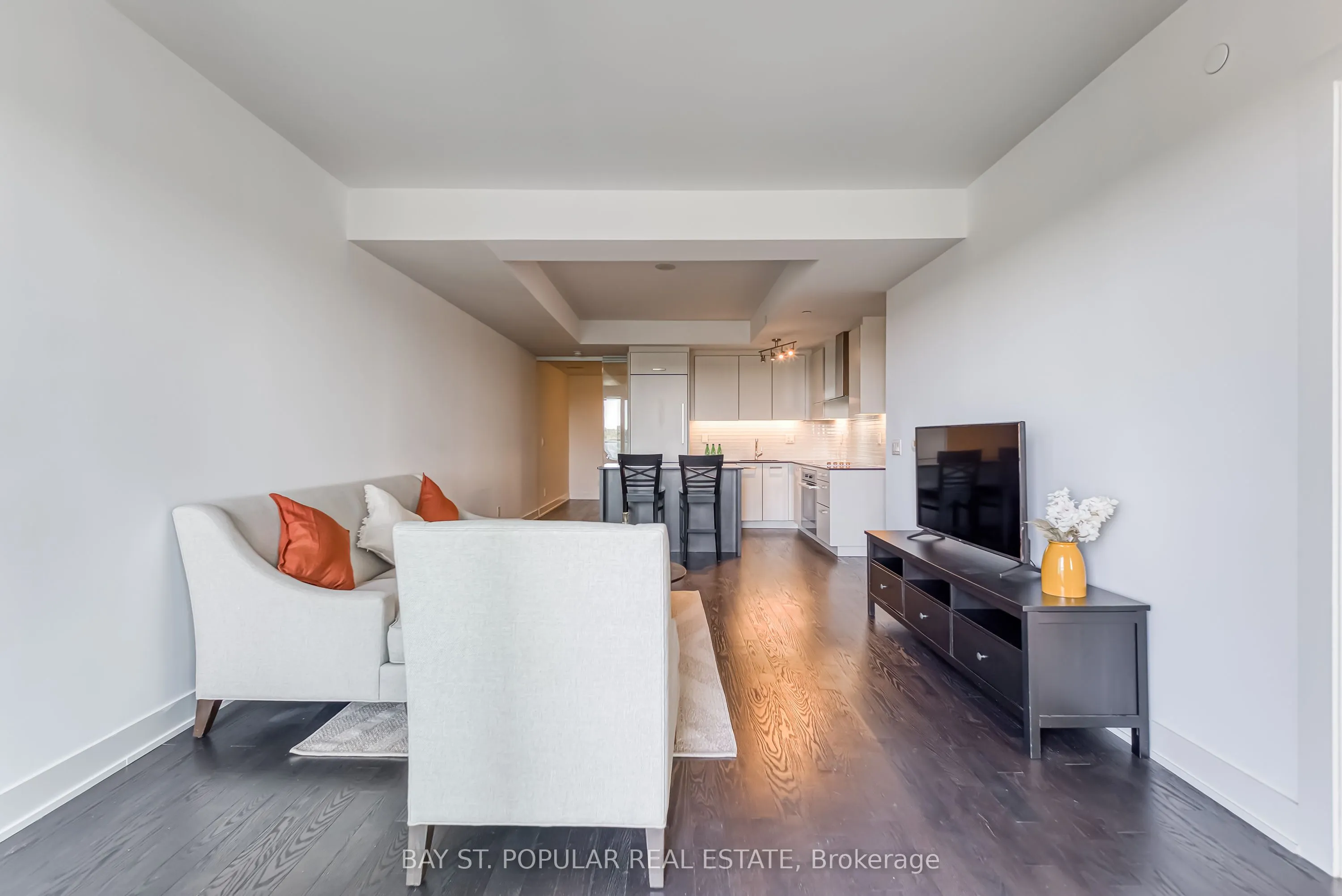 3018 Yonge Street, #803