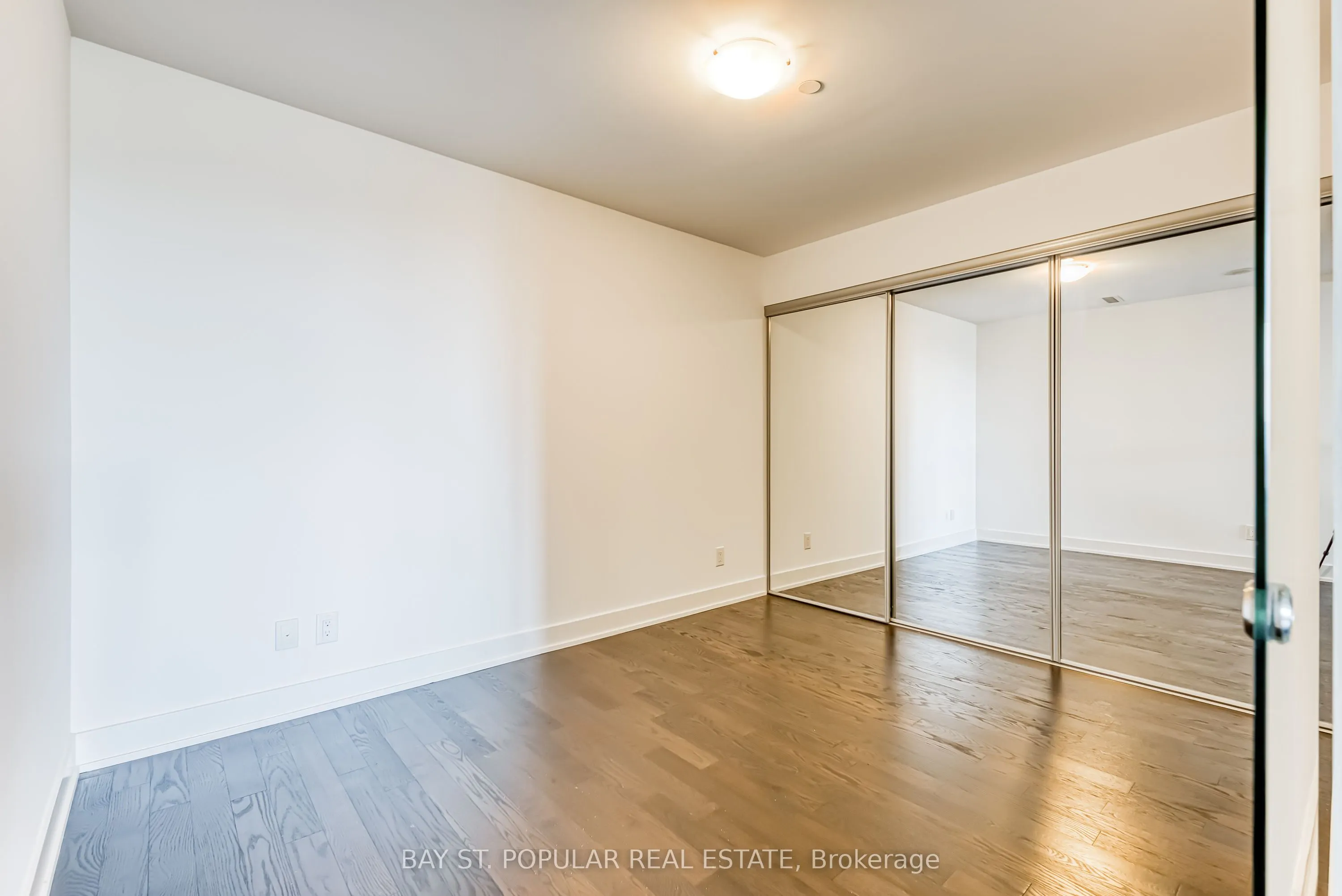 3018 Yonge Street, #803