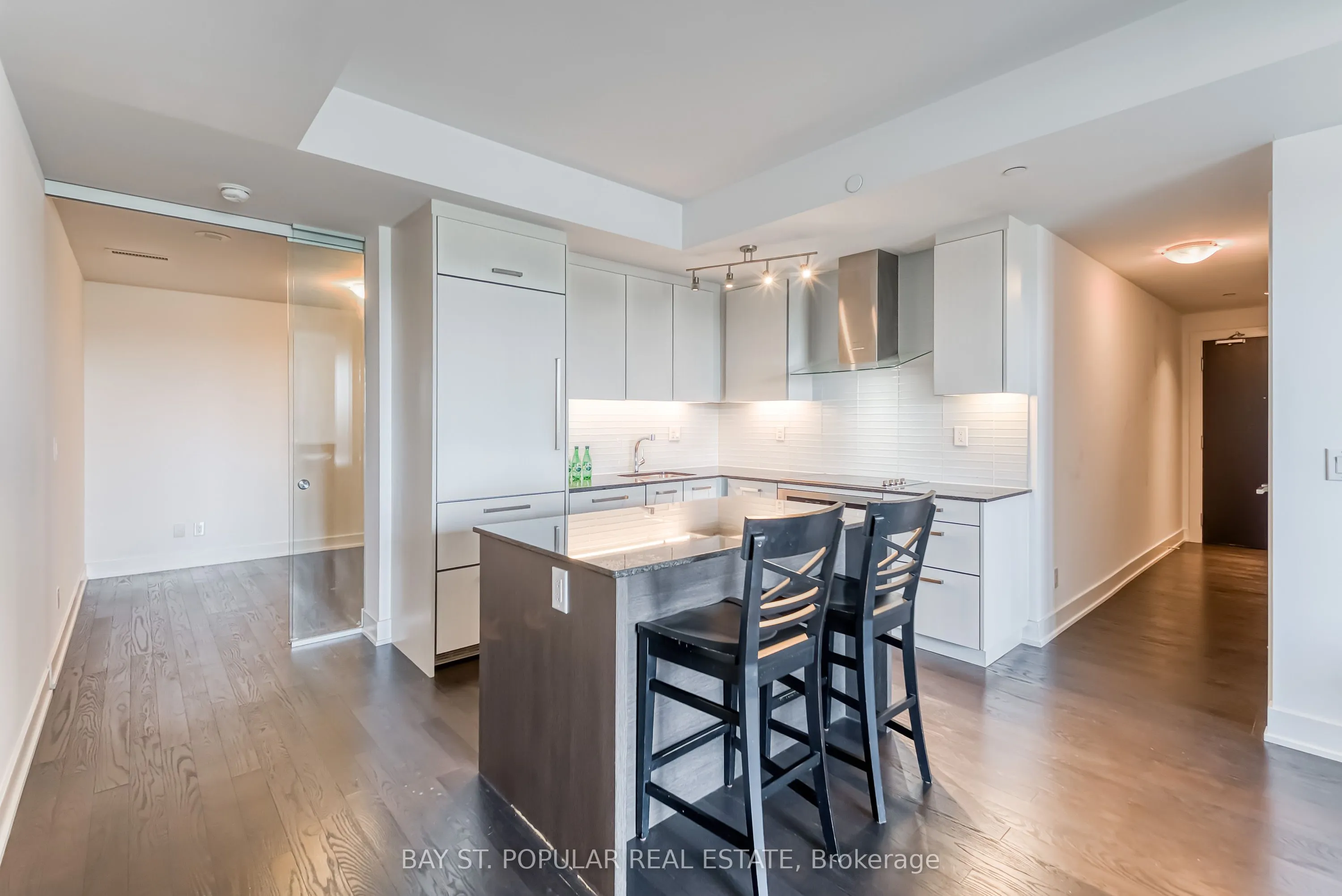 3018 Yonge Street, #803