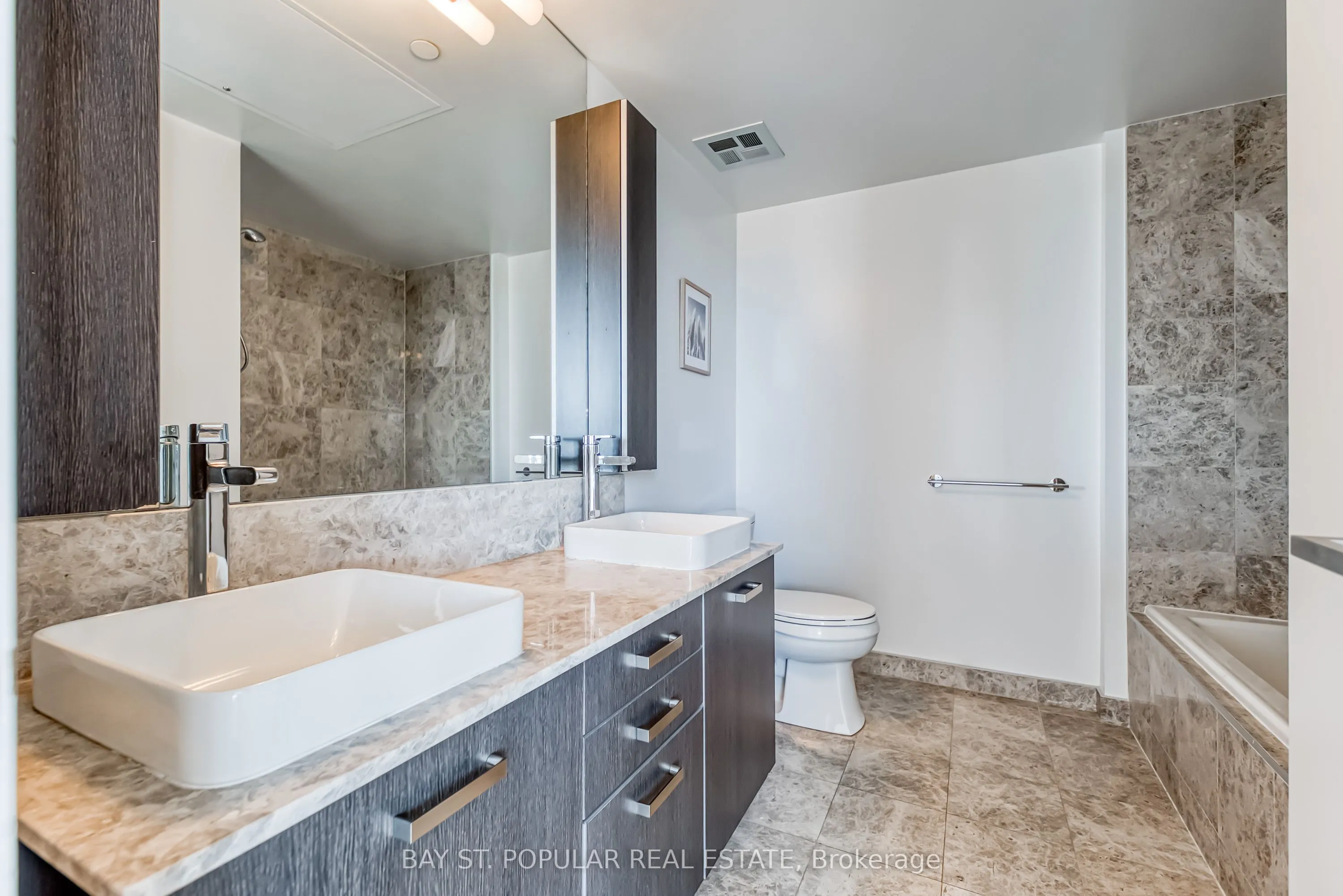 3018 Yonge Street, #803