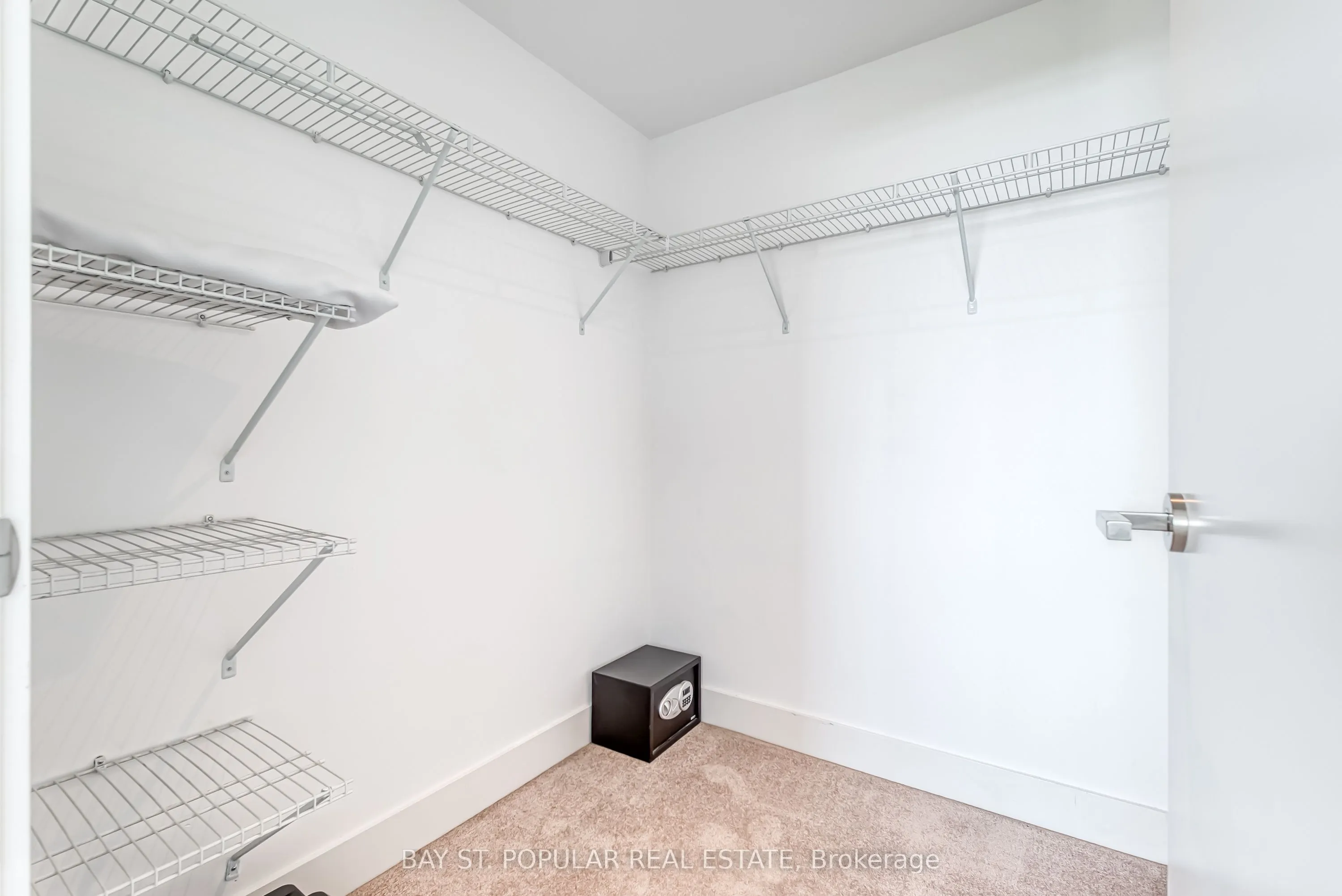 3018 Yonge Street, #803