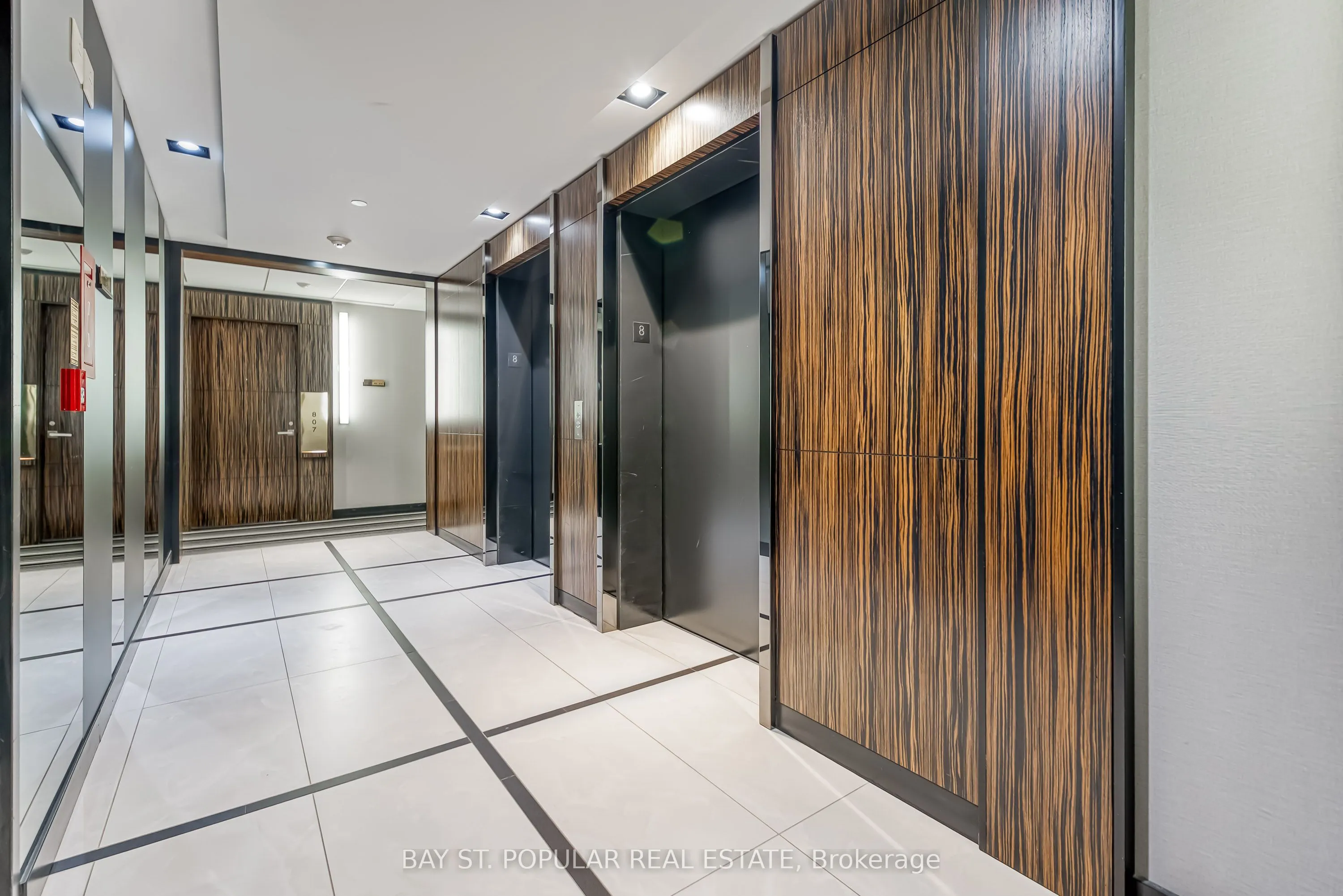 3018 Yonge Street, #803