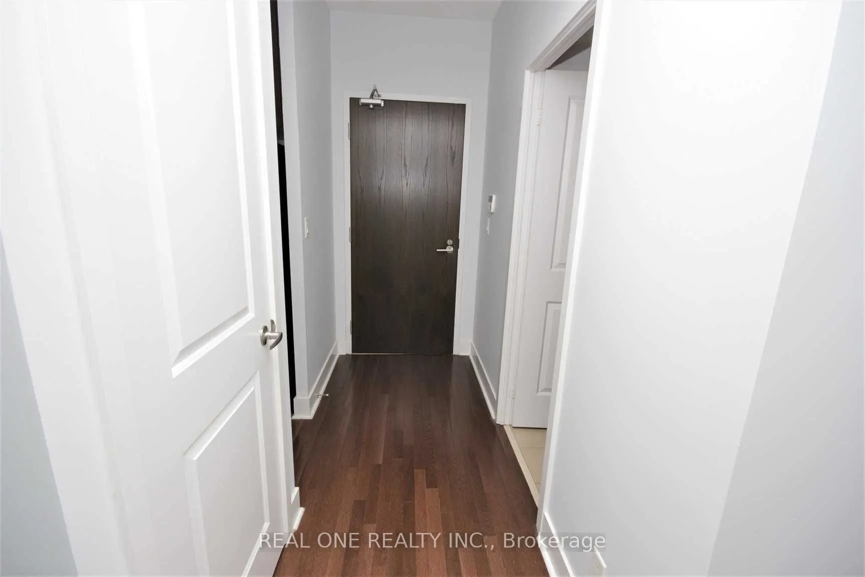 26 Norton Avenue, #307