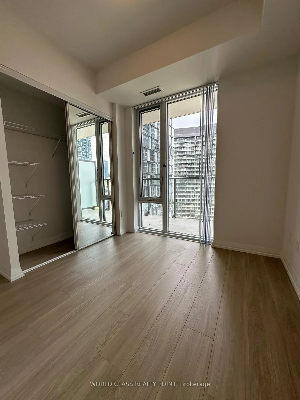 28 Widmer Street, #3025