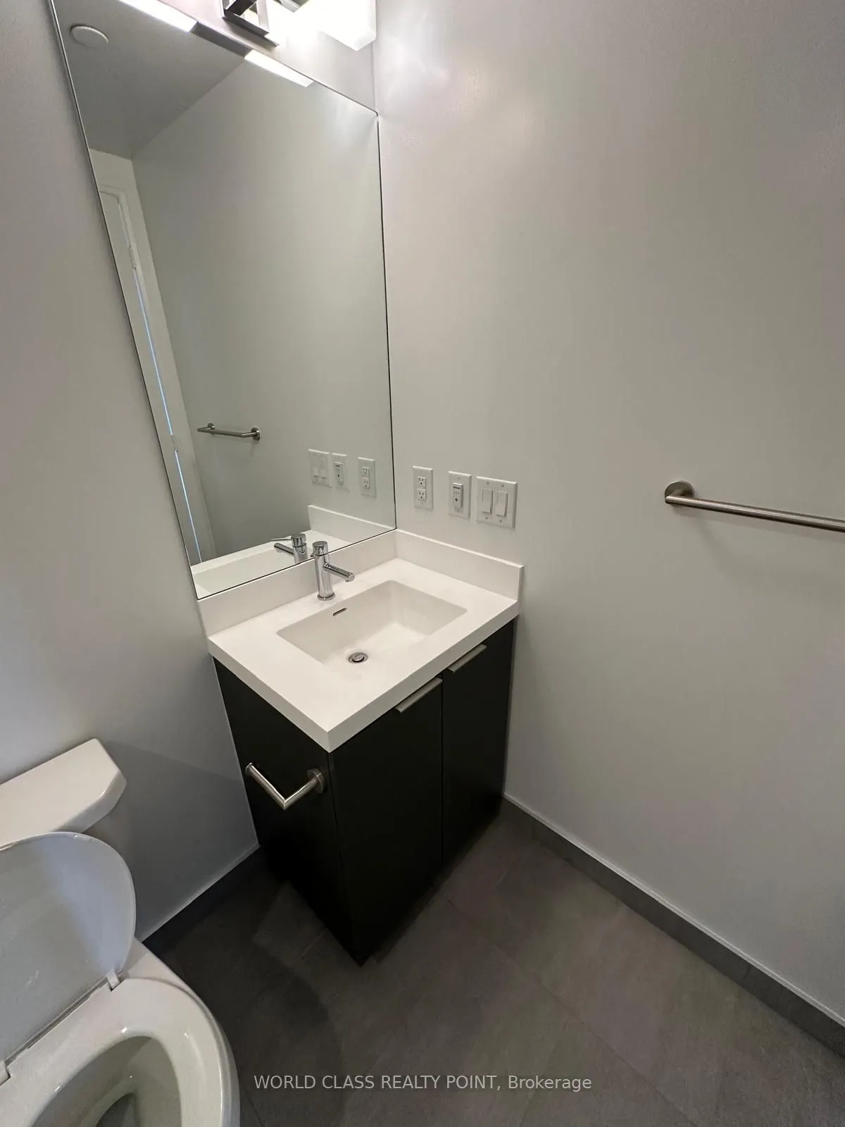 28 Widmer Street, #3025
