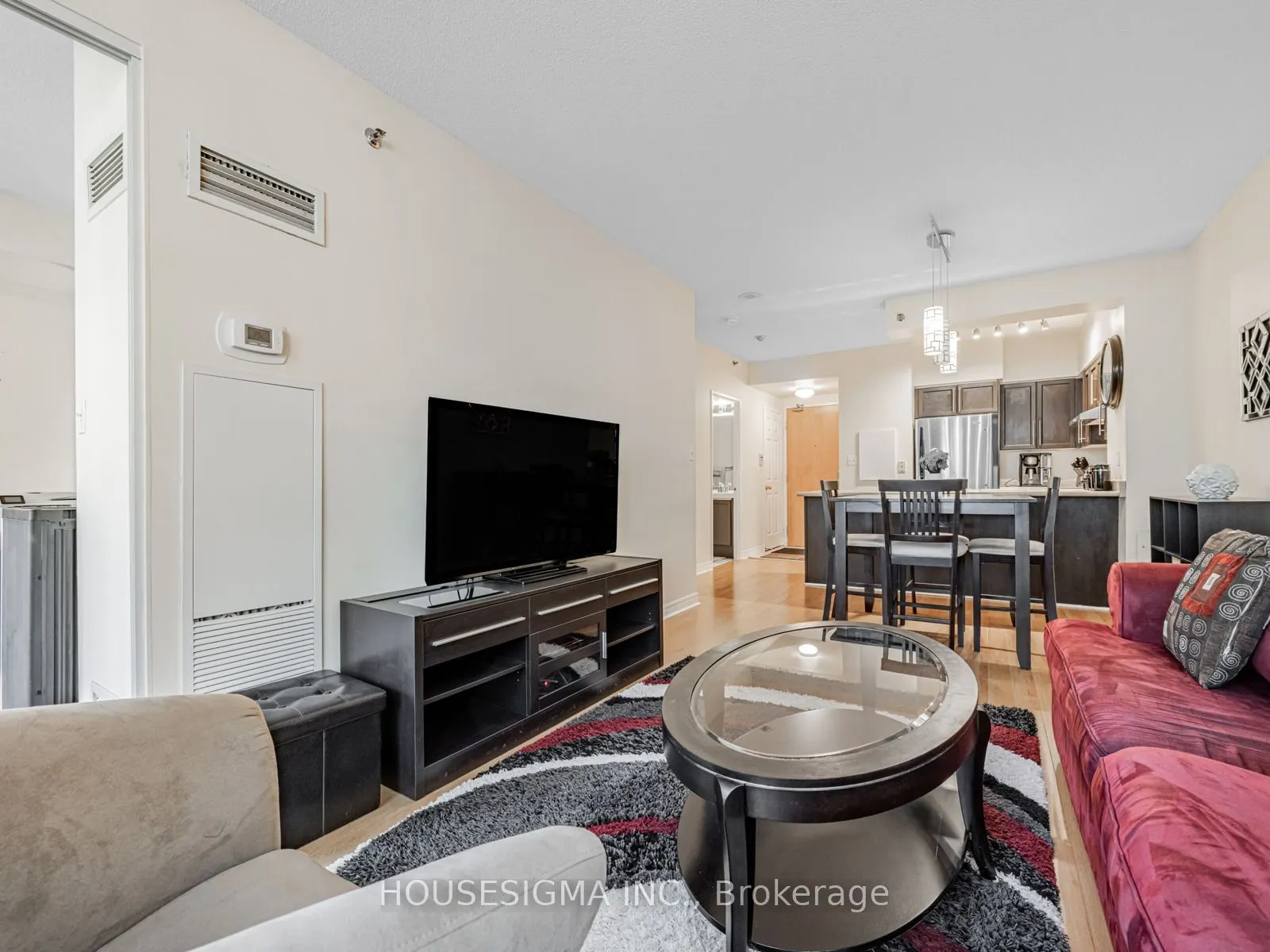 43 Eglinton Avenue E, #207