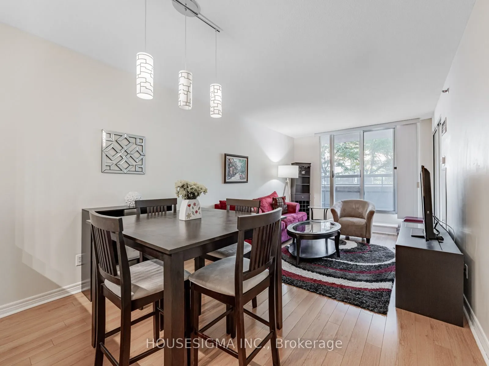 43 Eglinton Avenue E, #207