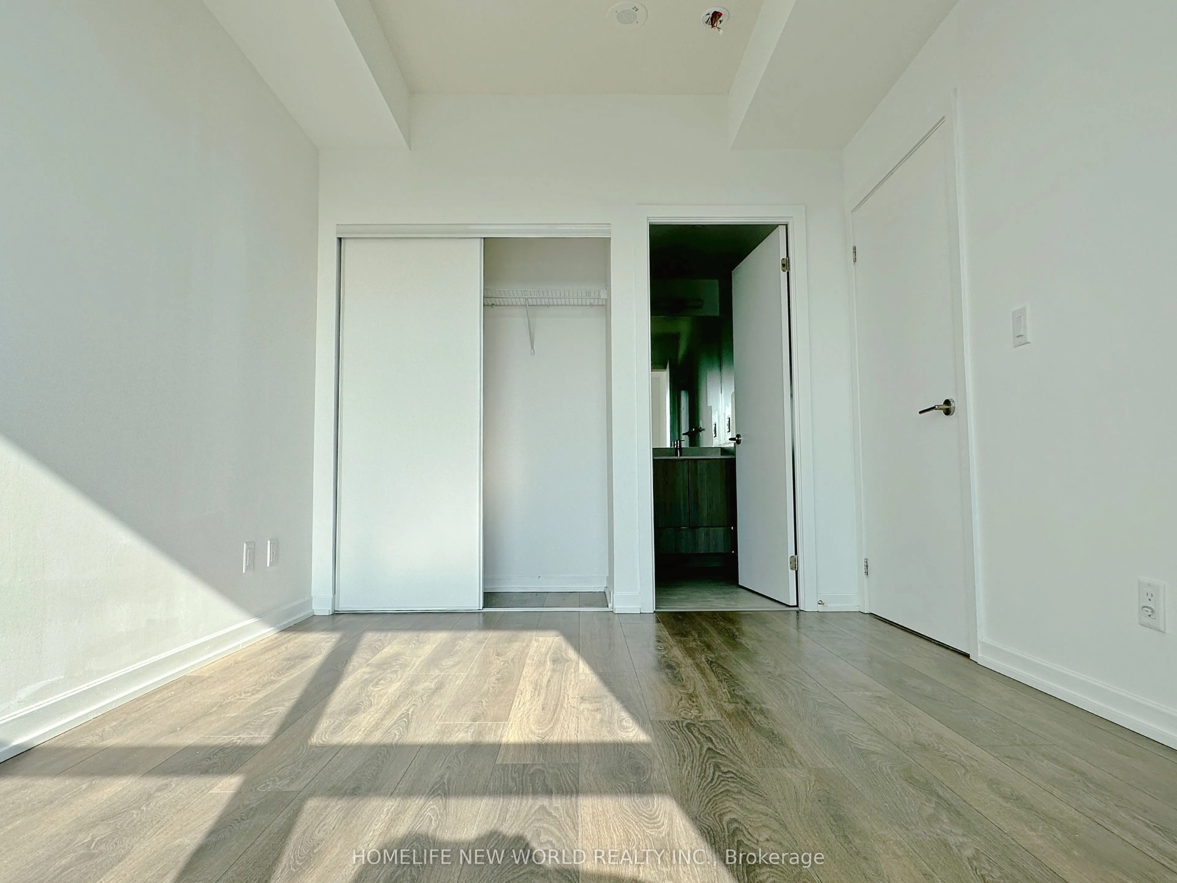 32 Forest Manor Road, #1911