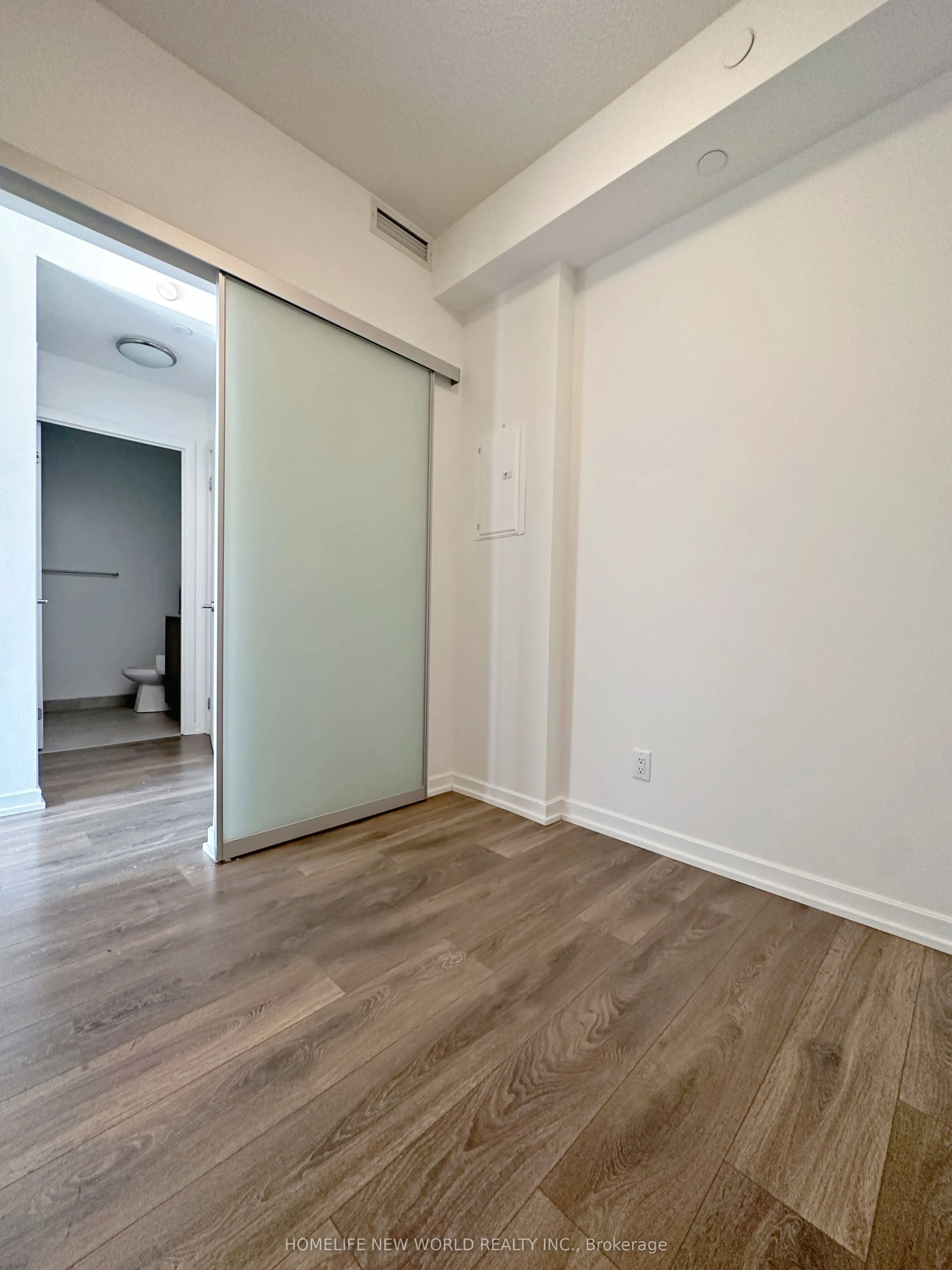 32 Forest Manor Road, #1911
