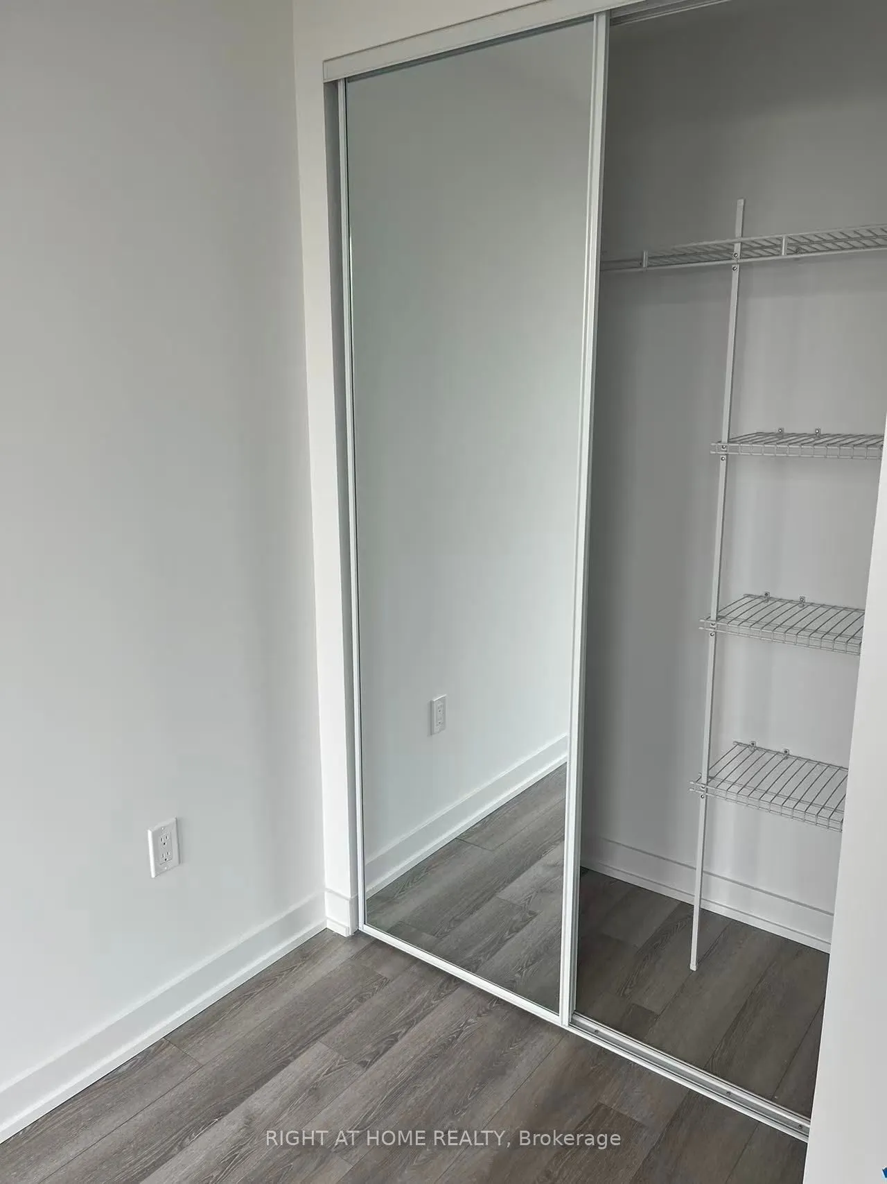 238 Simcoe Street, #2802