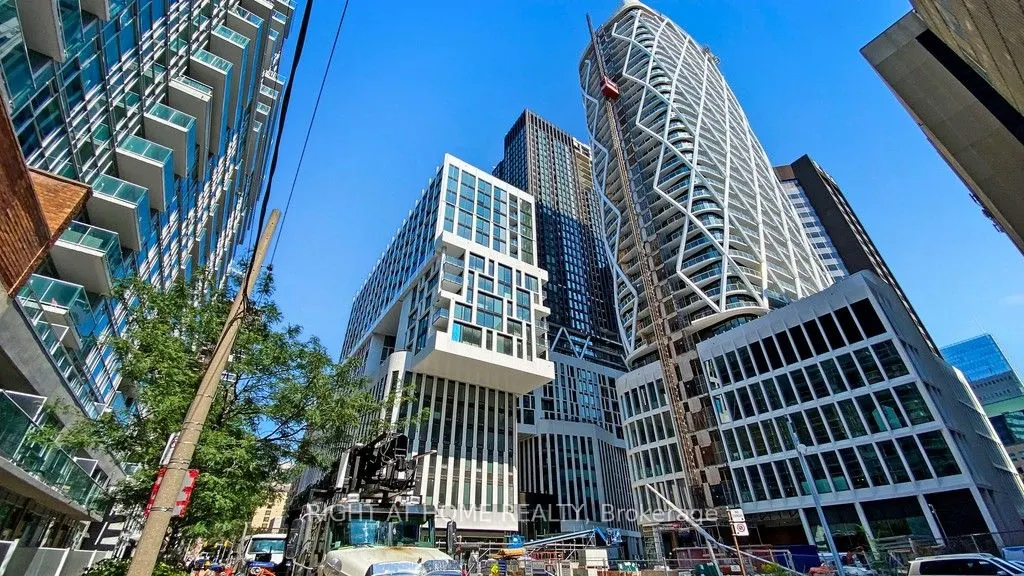 238 Simcoe Street, #2802