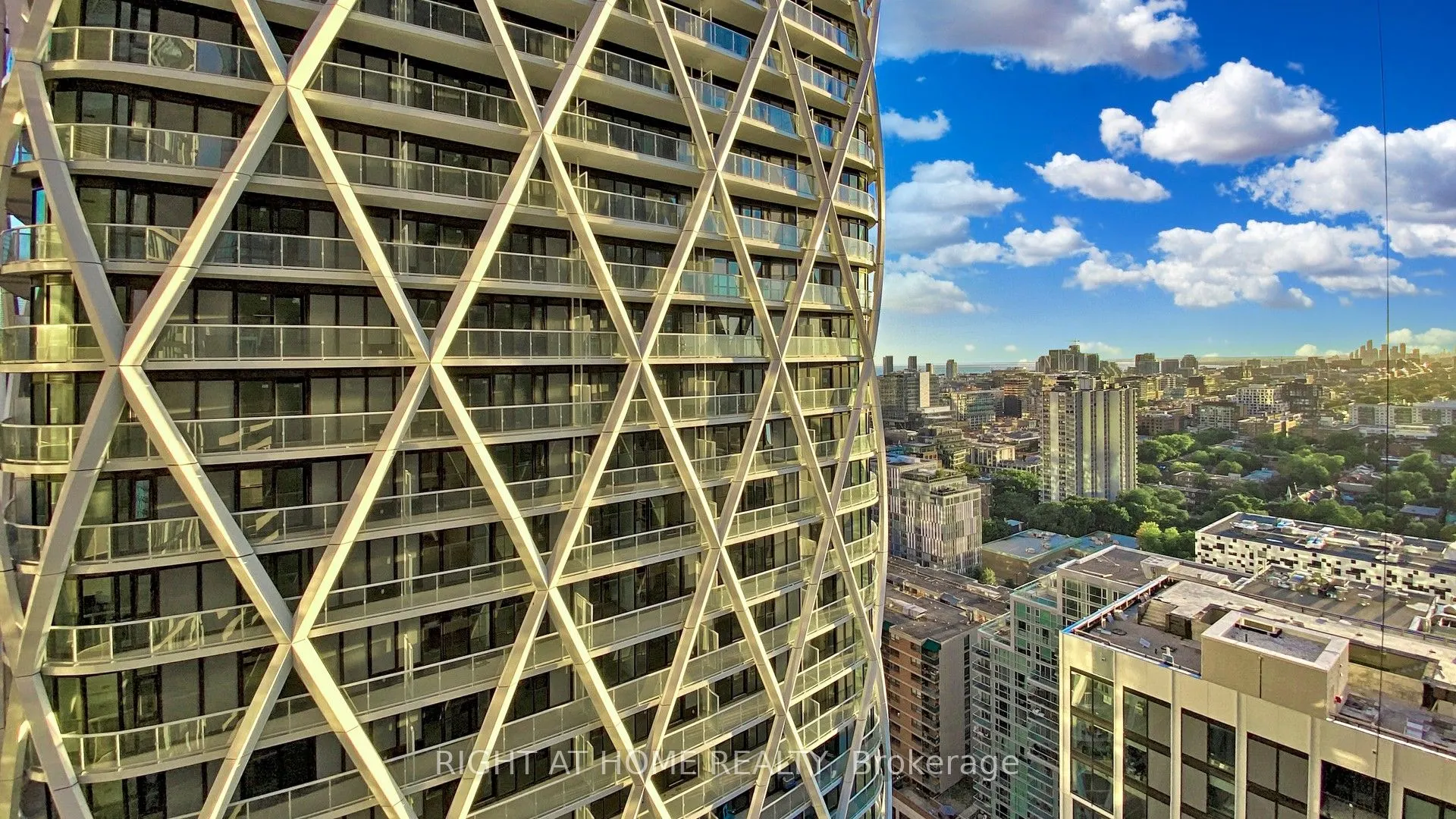 238 Simcoe Street, #2802