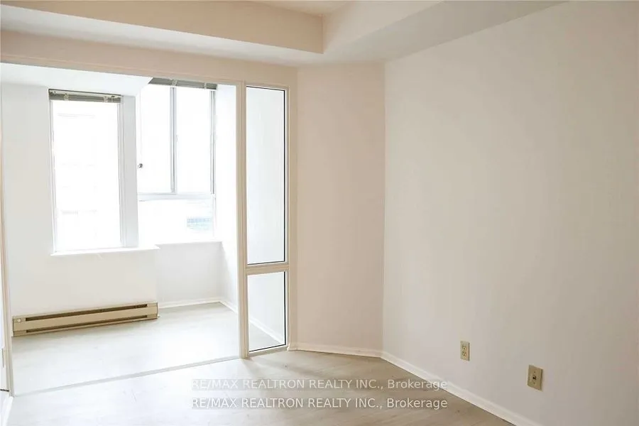 711 Bay Street, #1920
