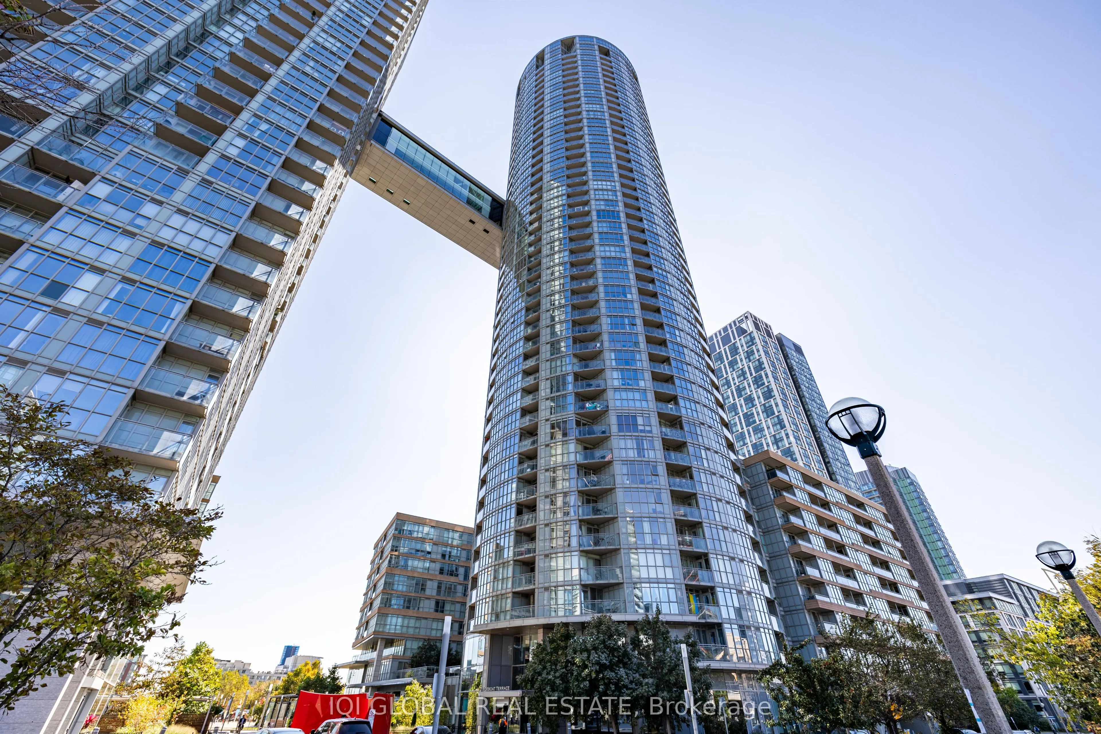 21 Iceboat Terrace, #1025