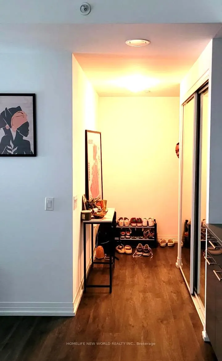 251 Jarvis Street, #4003