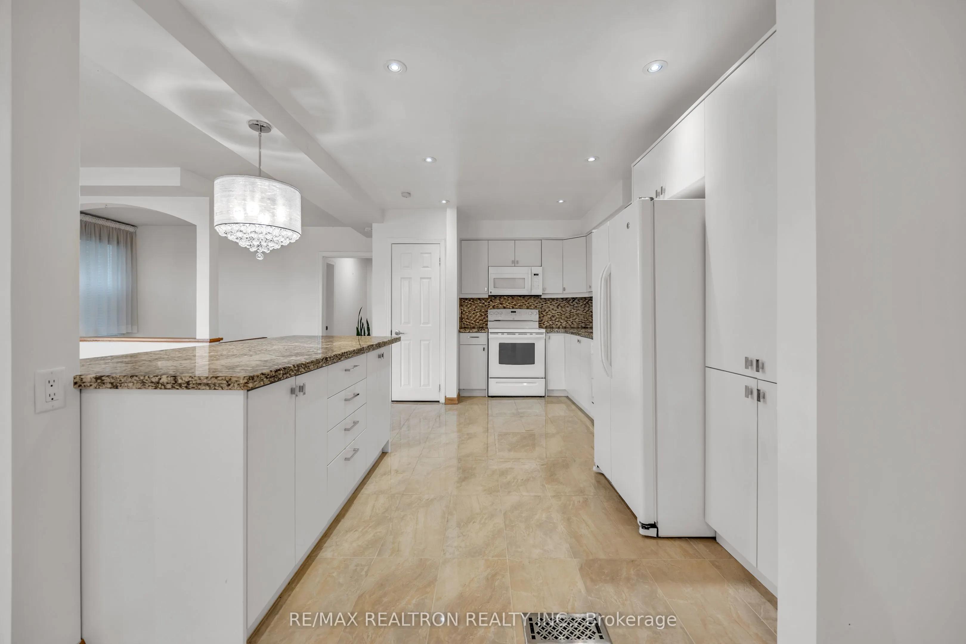 120 Laurentide Drive