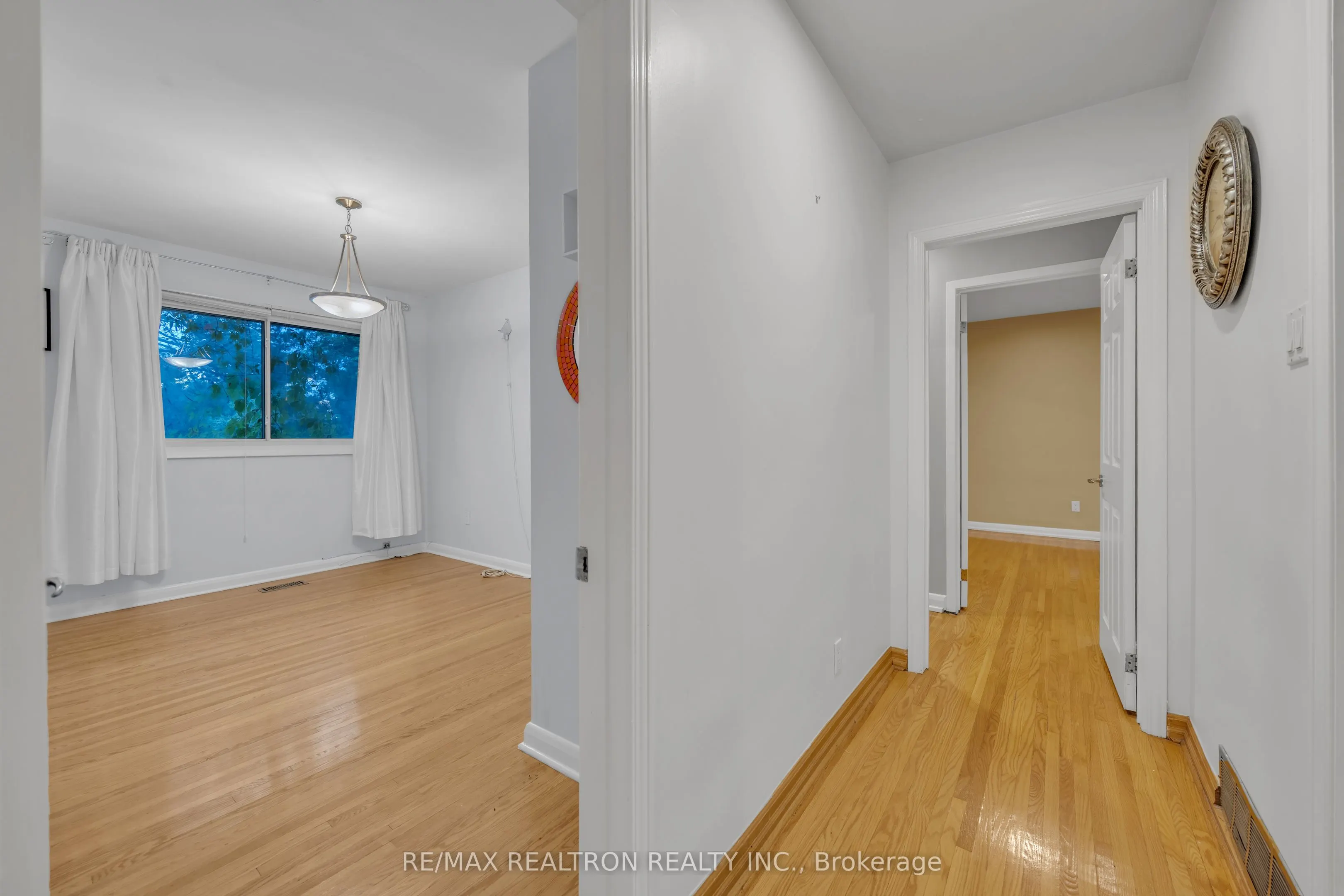 120 Laurentide Drive