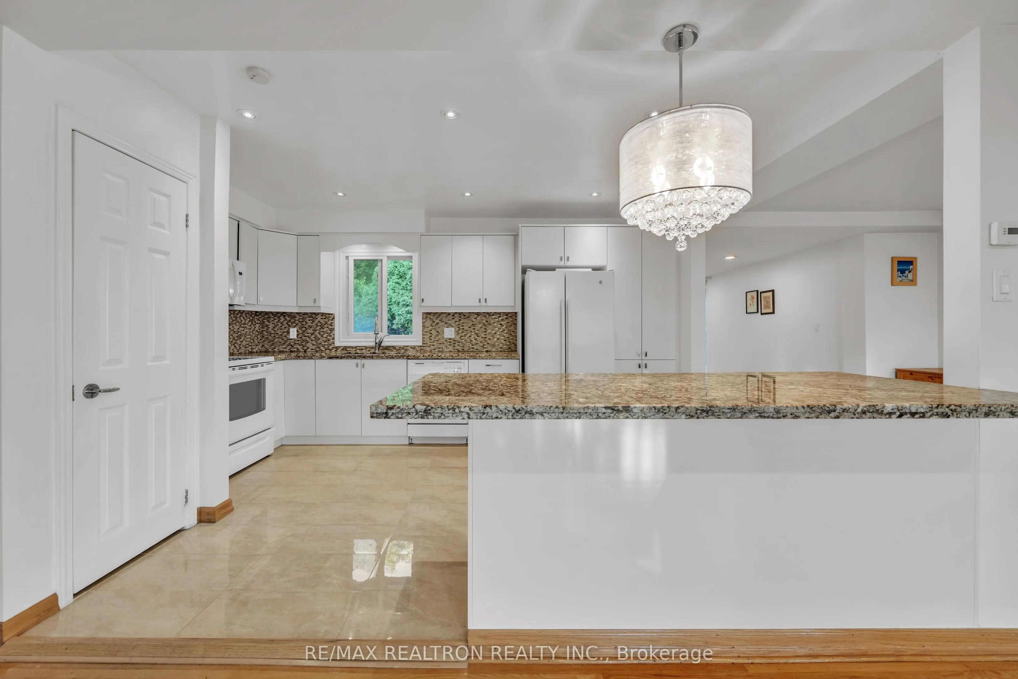 120 Laurentide Drive