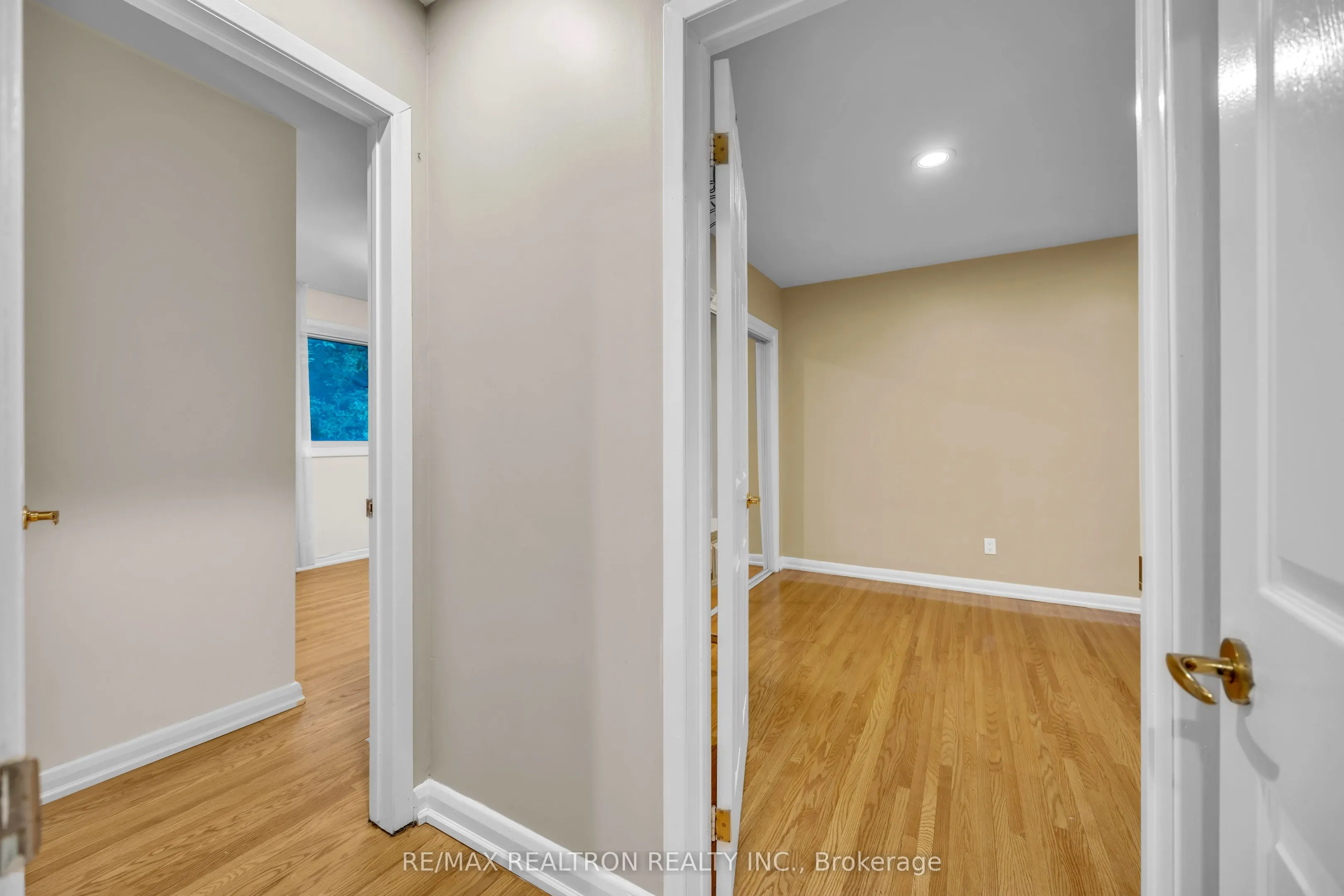 120 Laurentide Drive