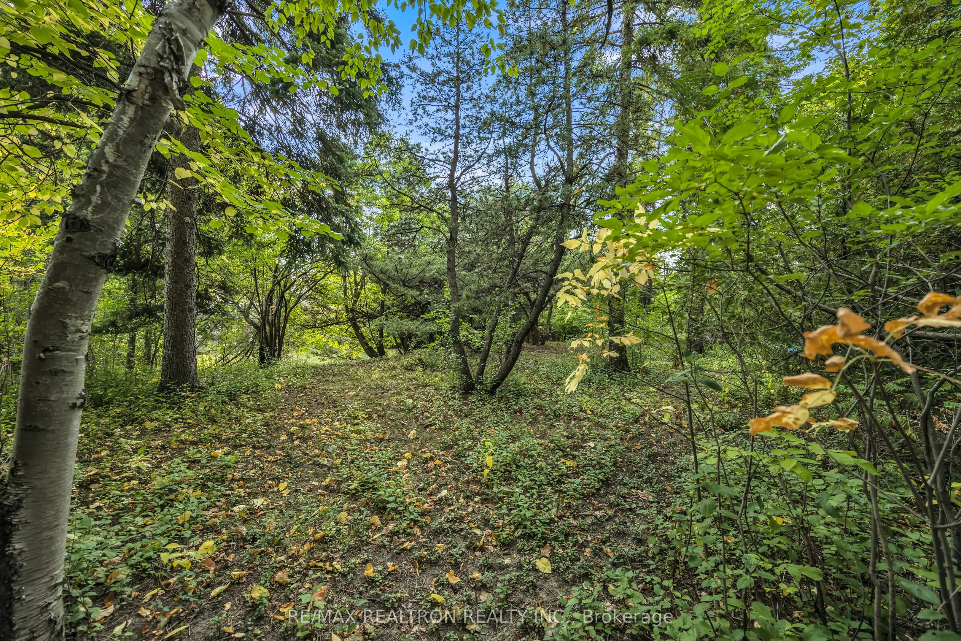120 Laurentide Drive