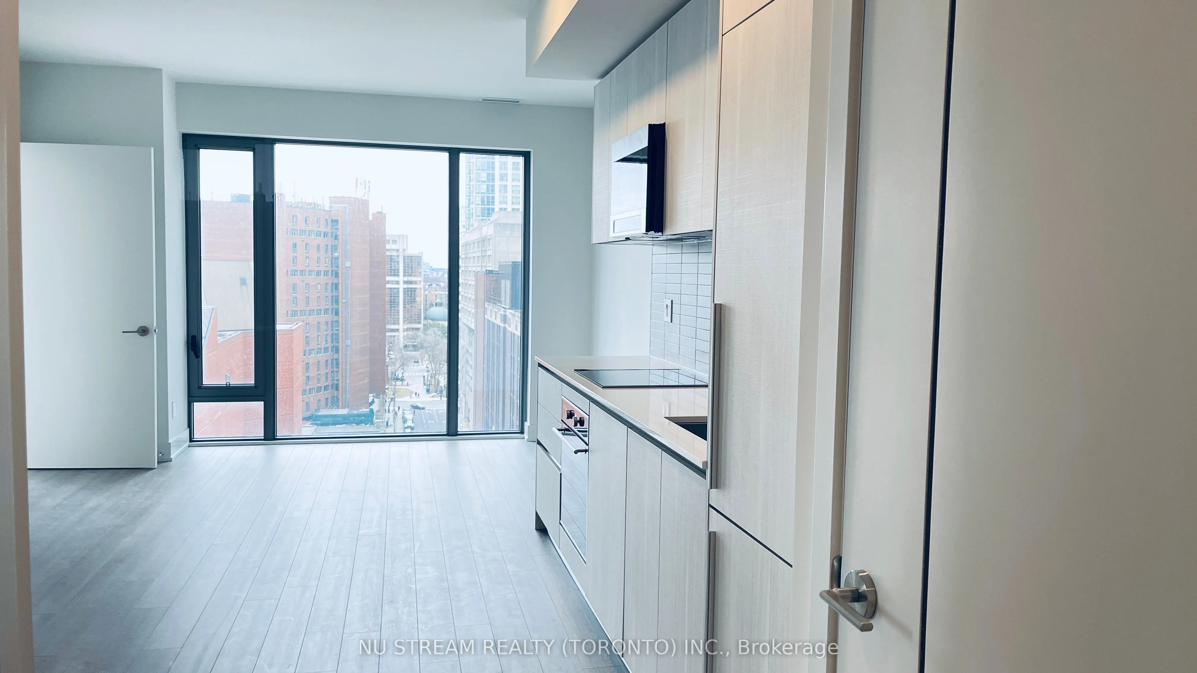 8 Cumberland Street, #1108