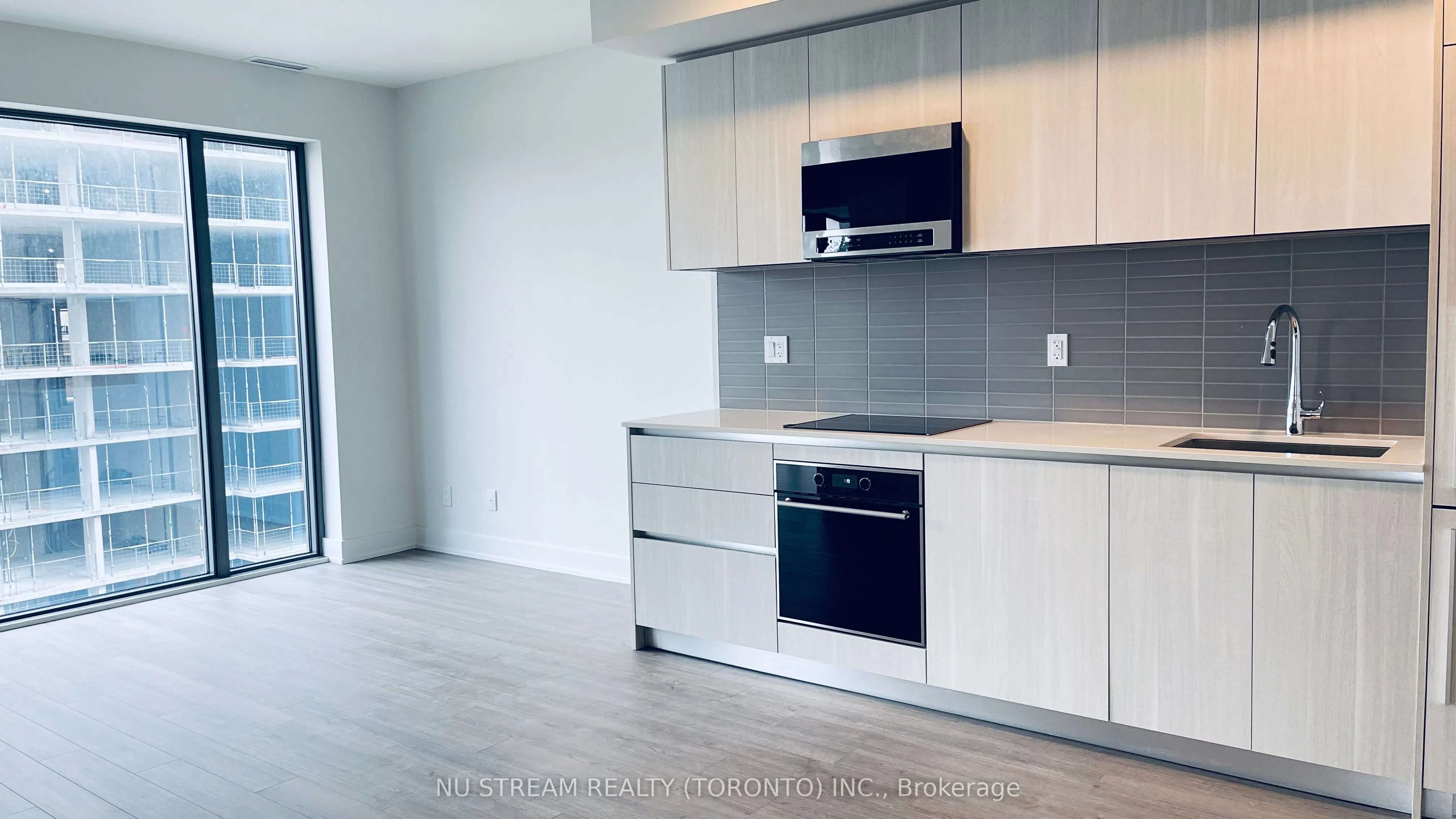 8 Cumberland Street, #1108