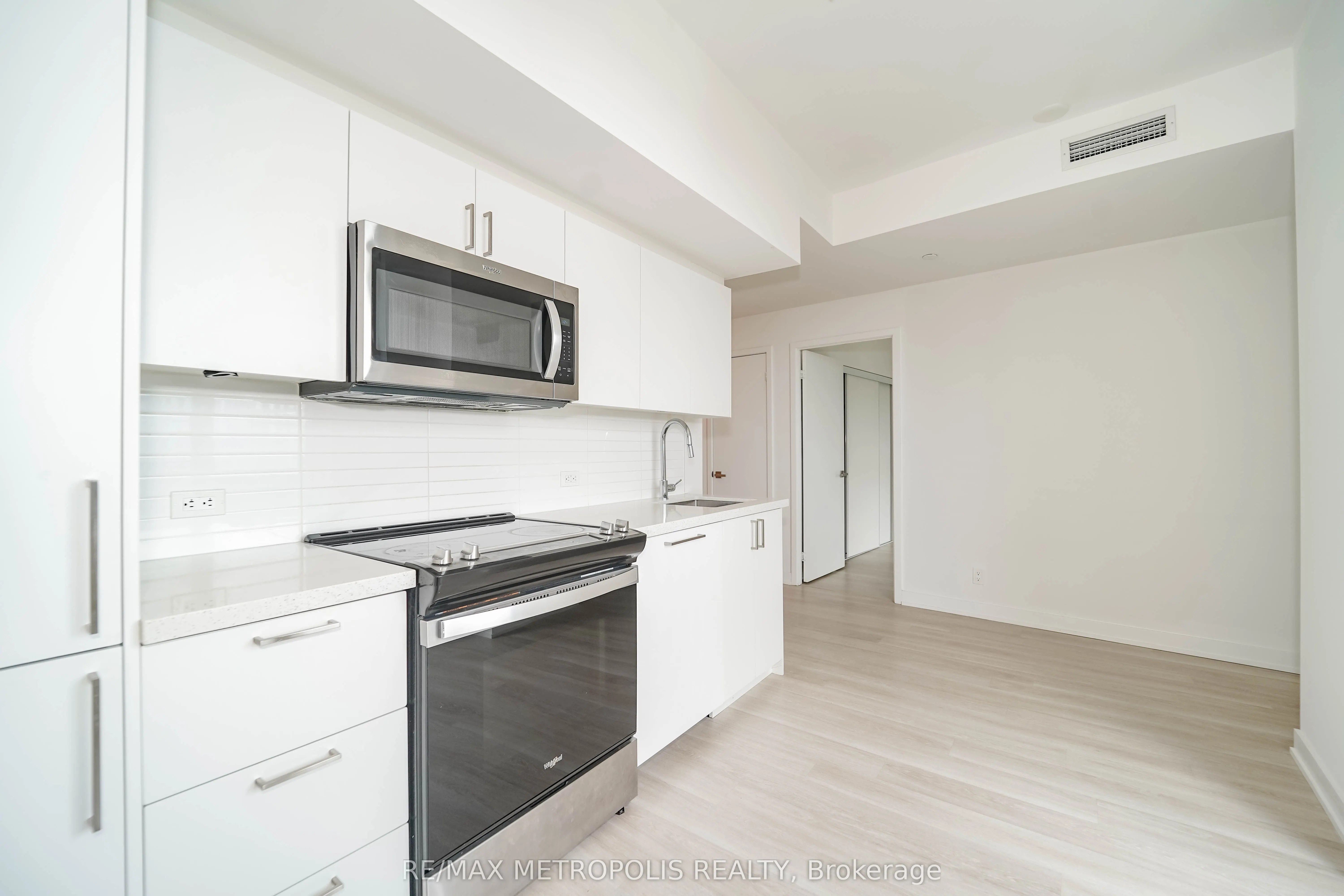 30 Tretti Way, #1113