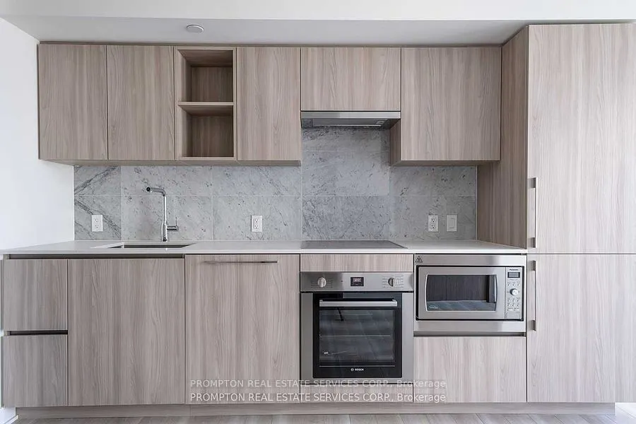 17 Bathurst Street, #2709