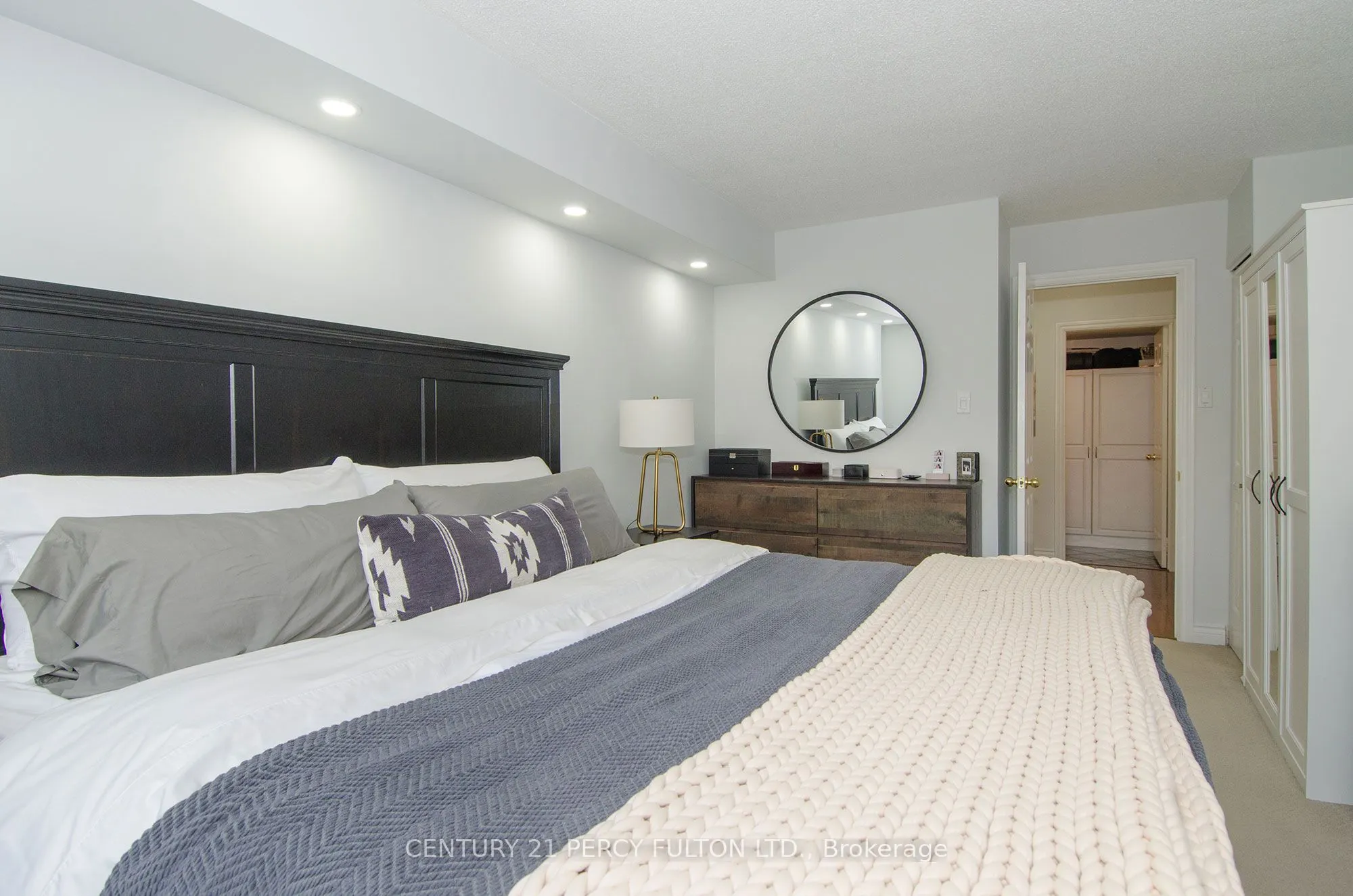 1210 Don Mills Road, #321