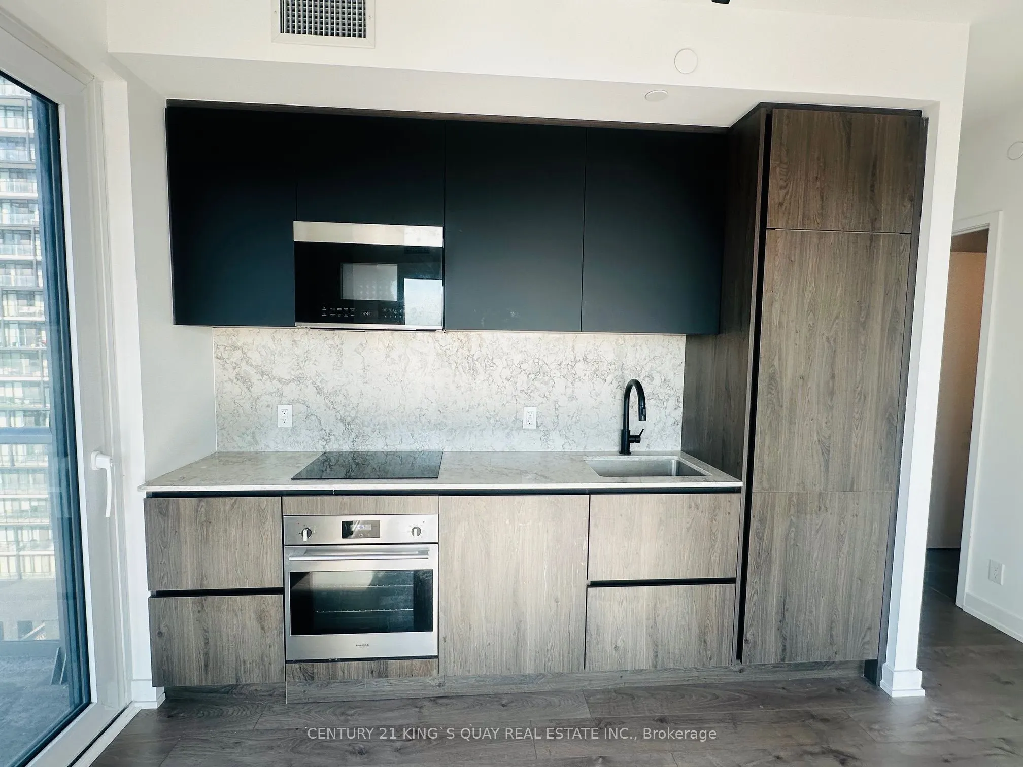 108 Peter Street, #1623