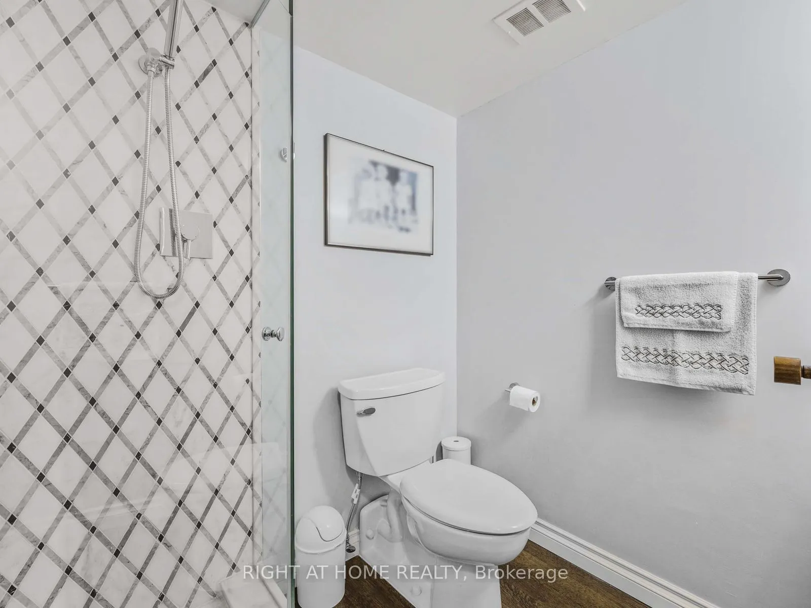 33 Harbour Square, #1624