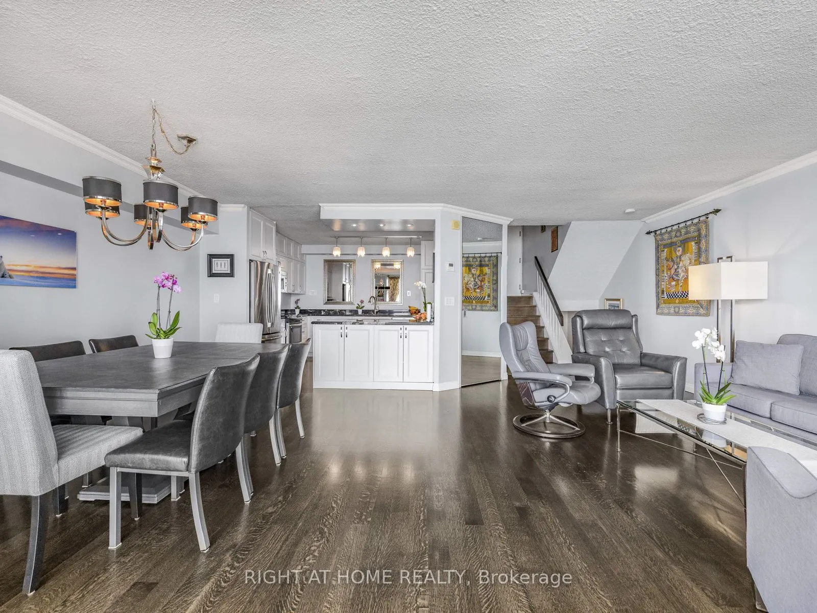 33 Harbour Square, #1624