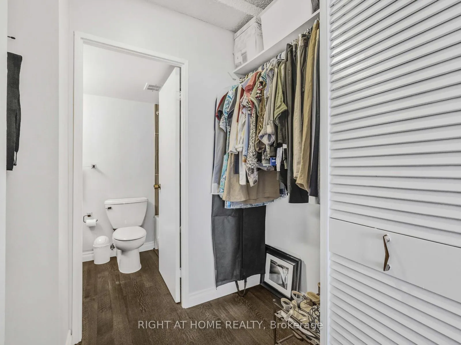 33 Harbour Square, #1624