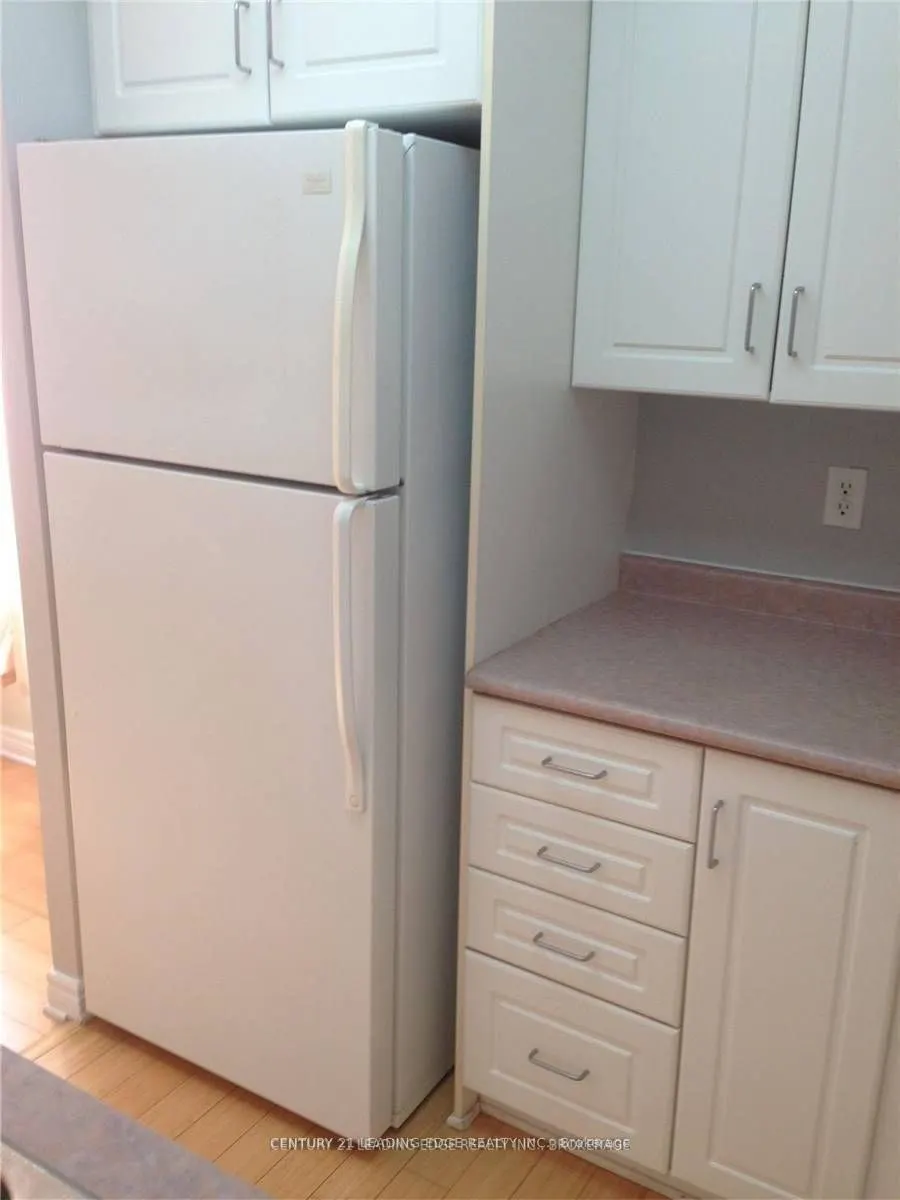 43 Eglinton Avenue E, #1110