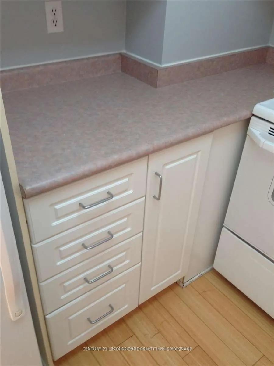 43 Eglinton Avenue E, #1110