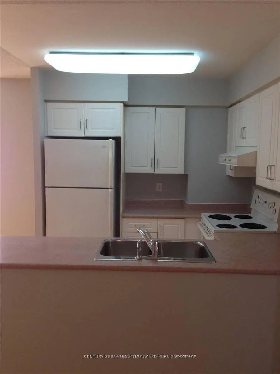 43 Eglinton Avenue E, #1110