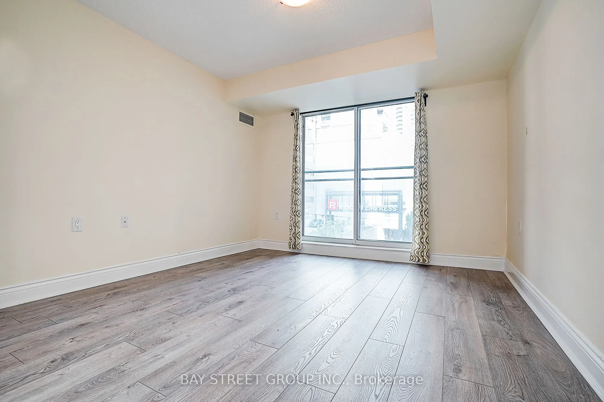 21 Hillcrest Avenue, #313