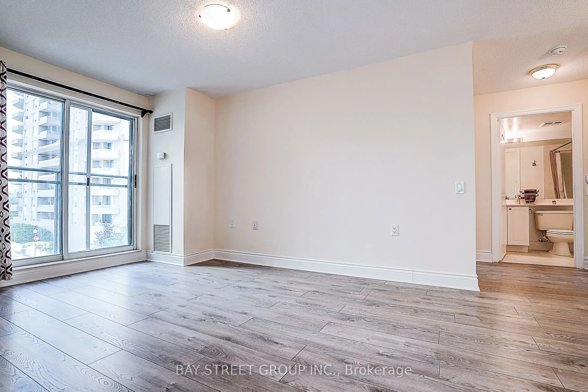 21 Hillcrest Avenue, #313