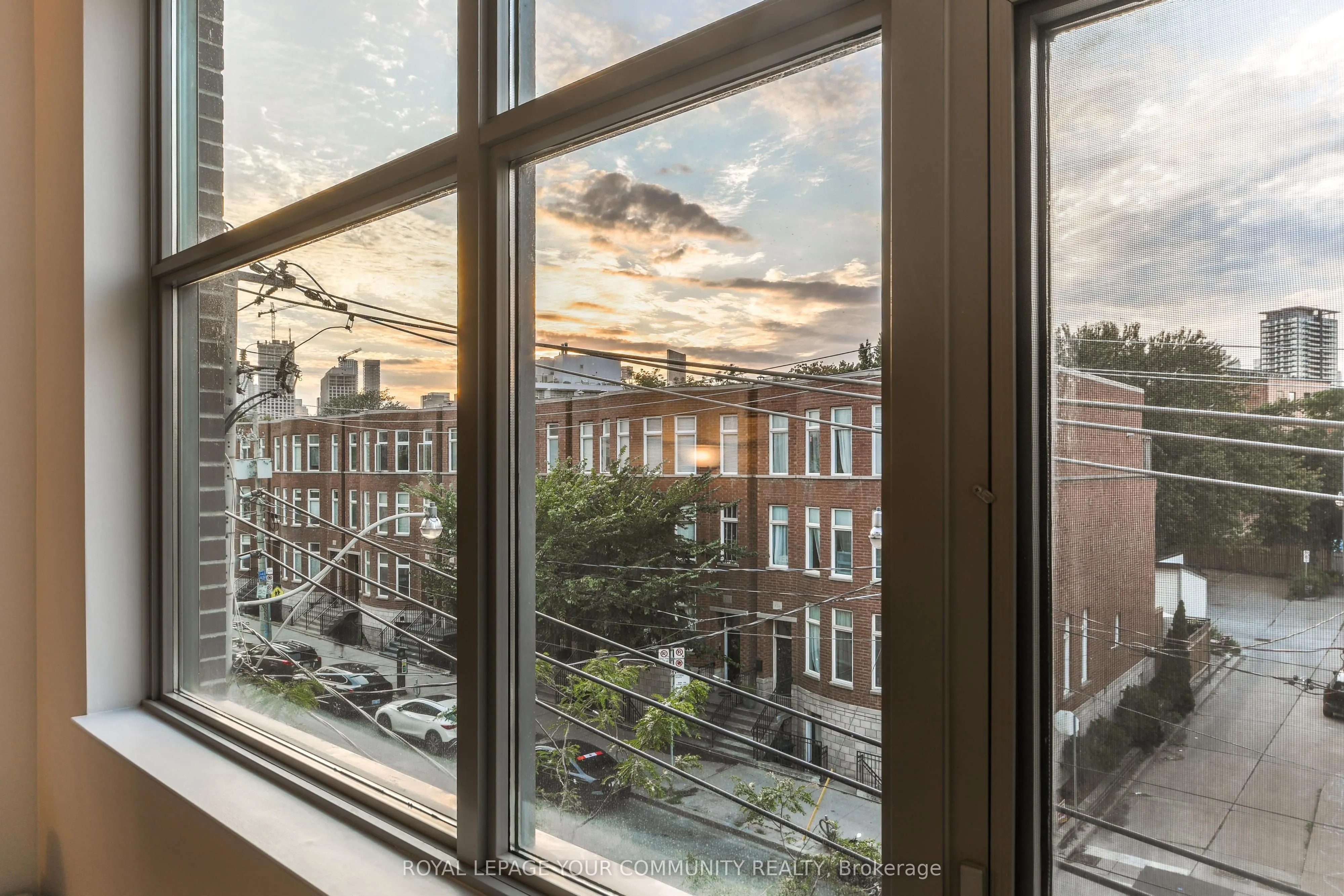 569 King Street E, #304